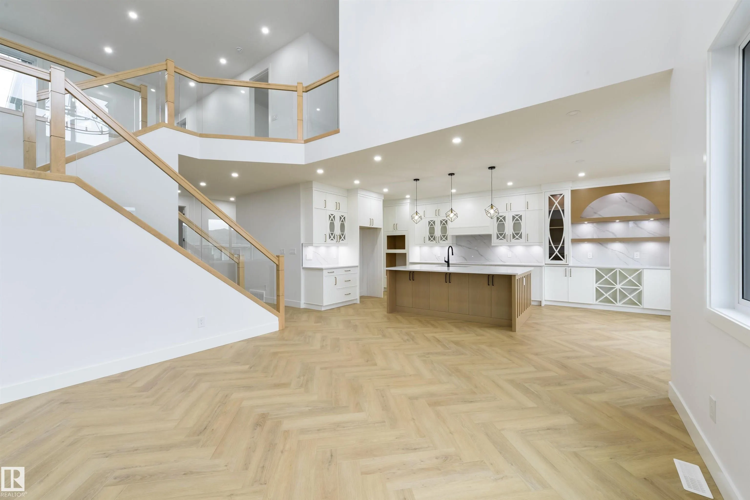 34 AVONLEA Way
