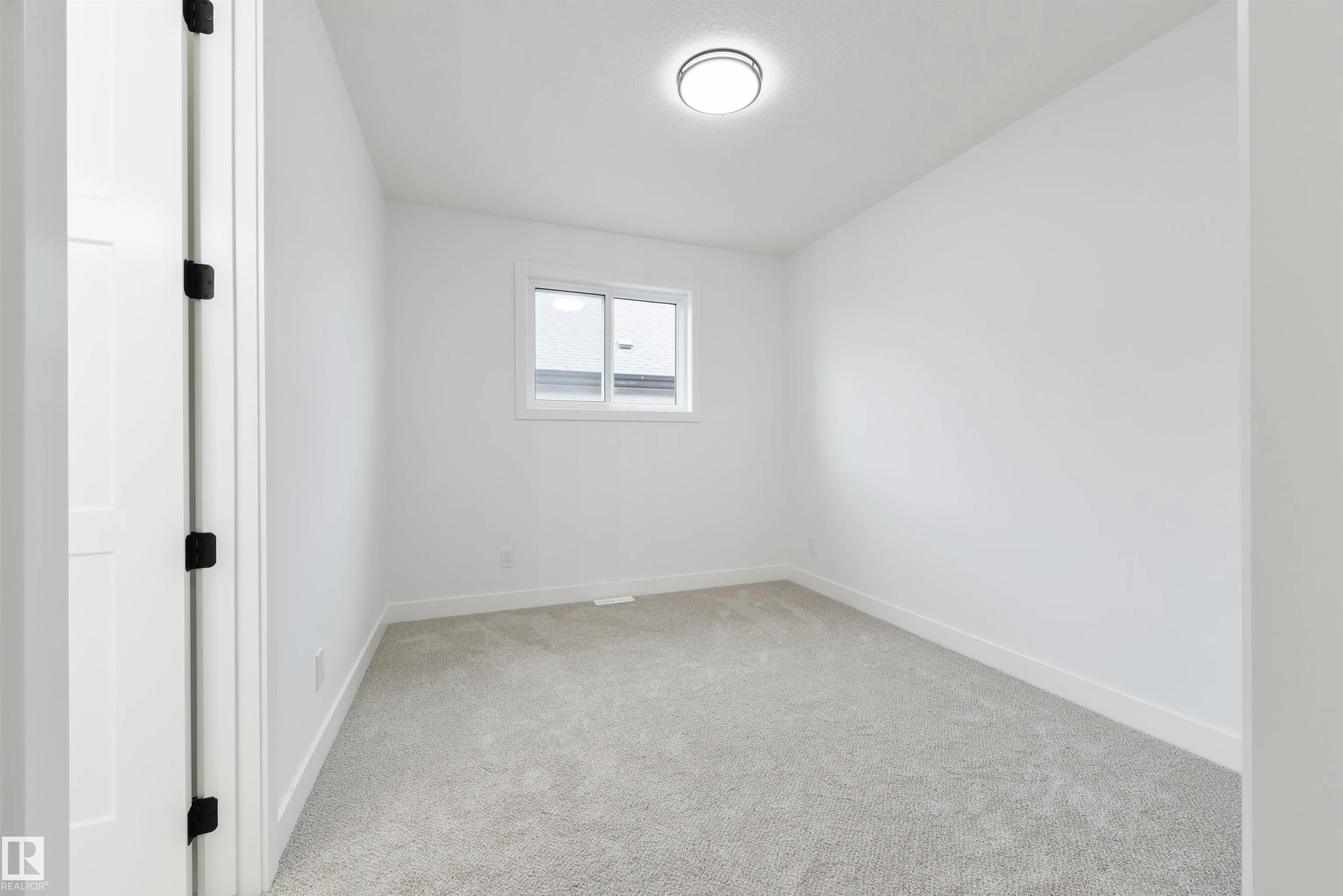 34 AVONLEA Way