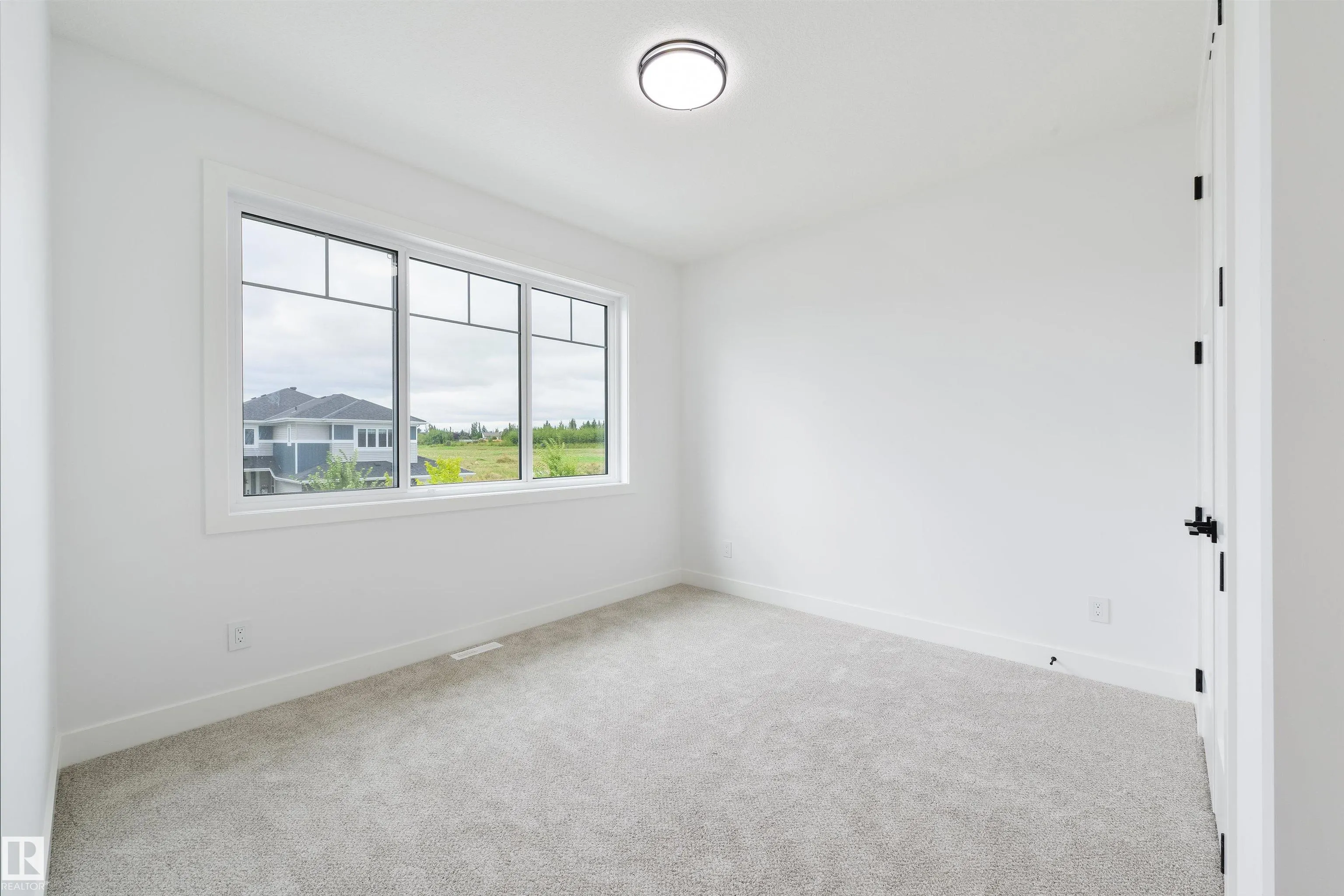 34 AVONLEA Way