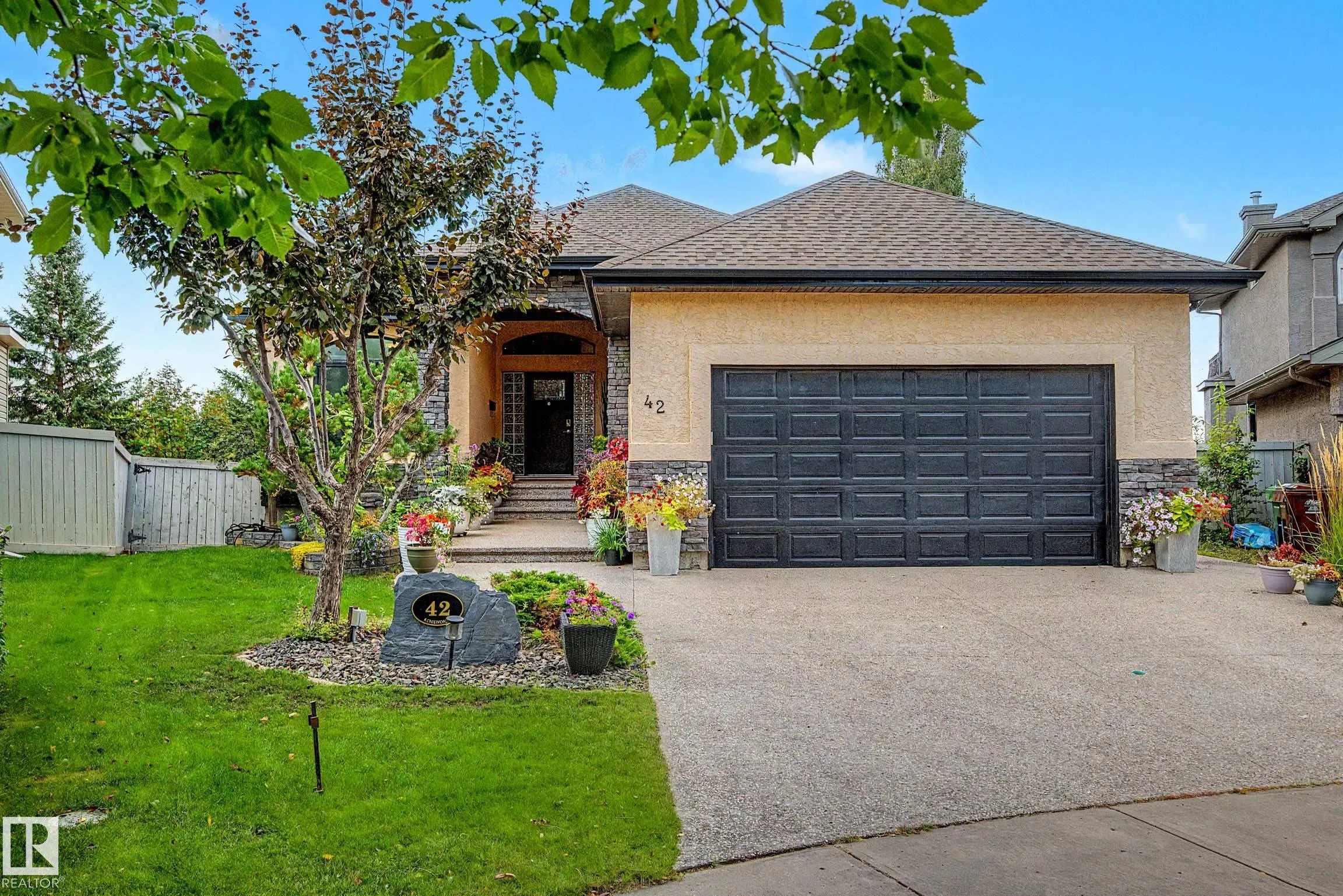 42 Kenilworth Crescent