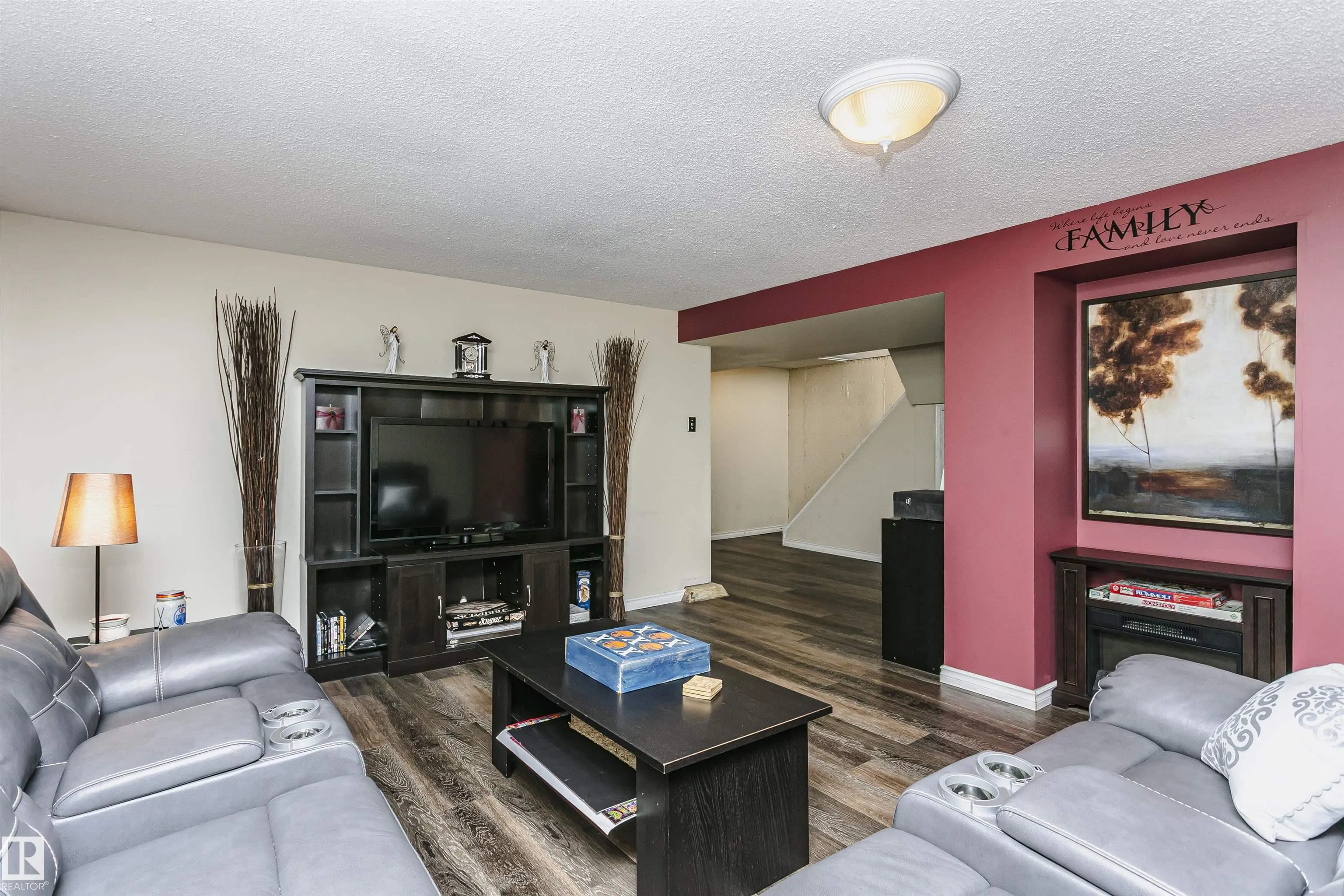 13503 135 Avenue