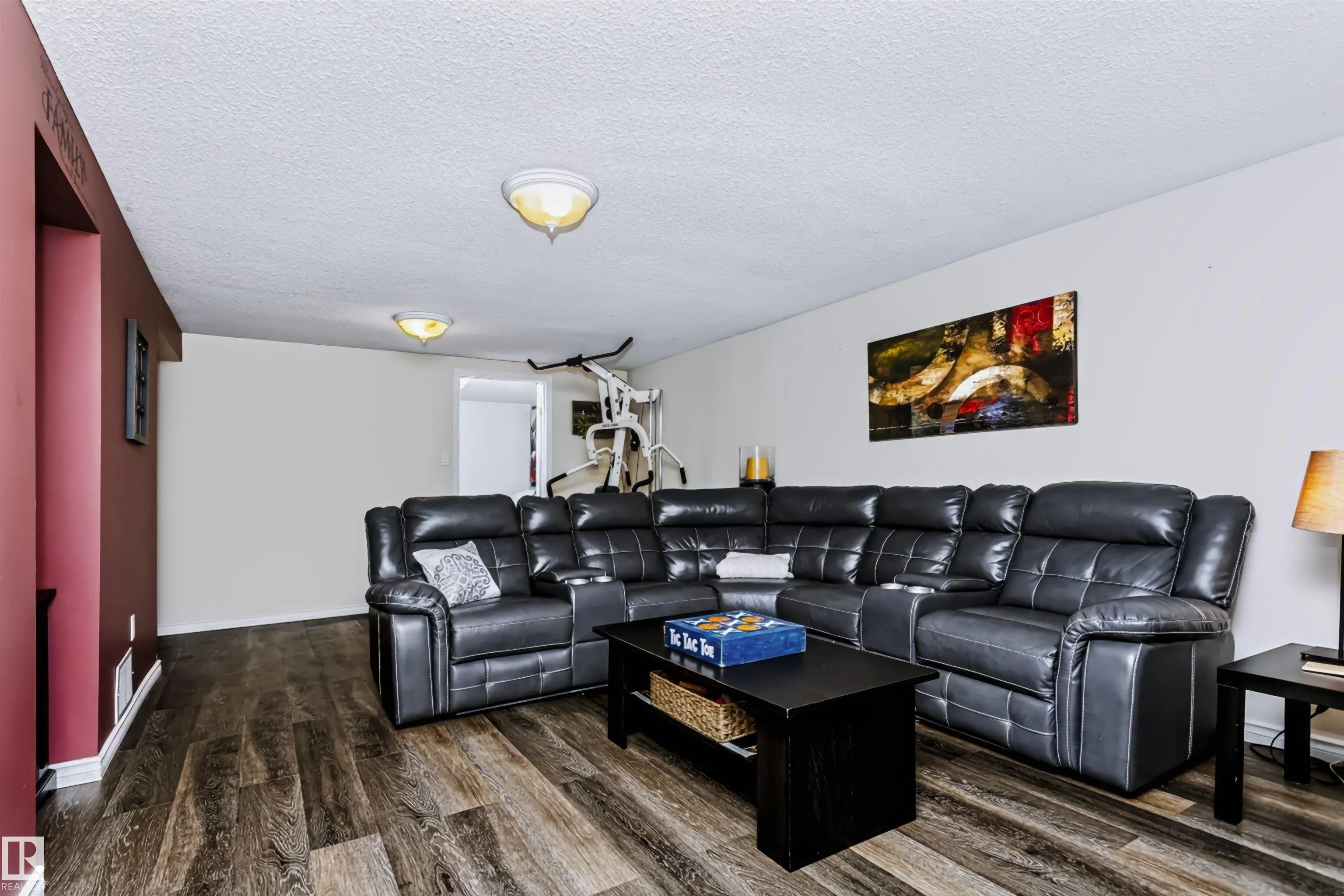 13503 135 Avenue