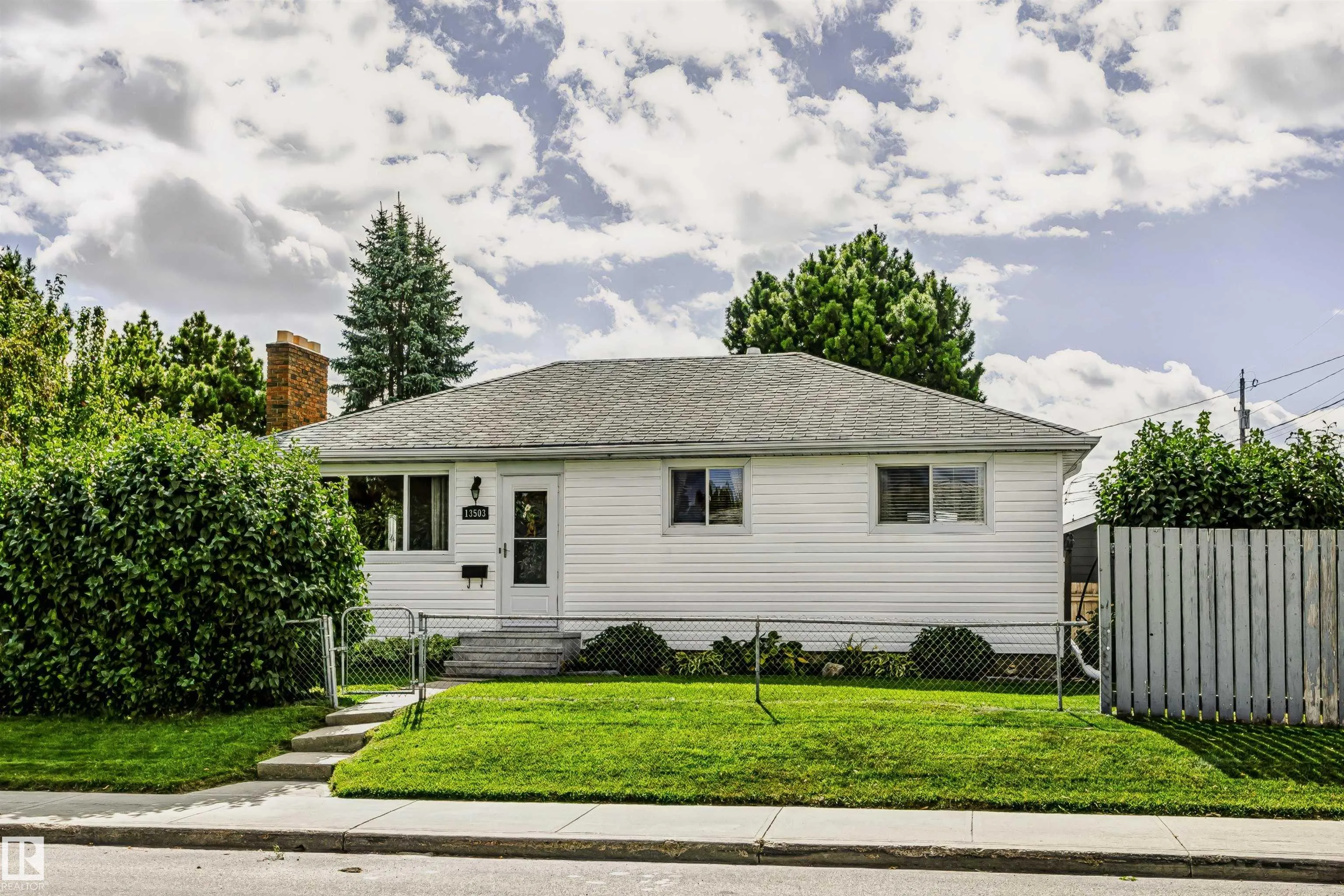 13503 135 Avenue