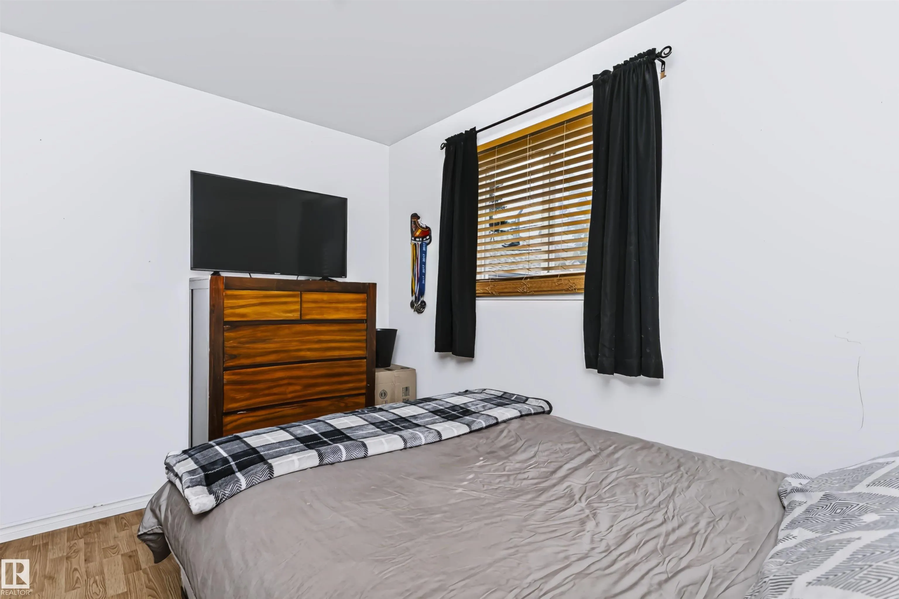 13503 135 Avenue