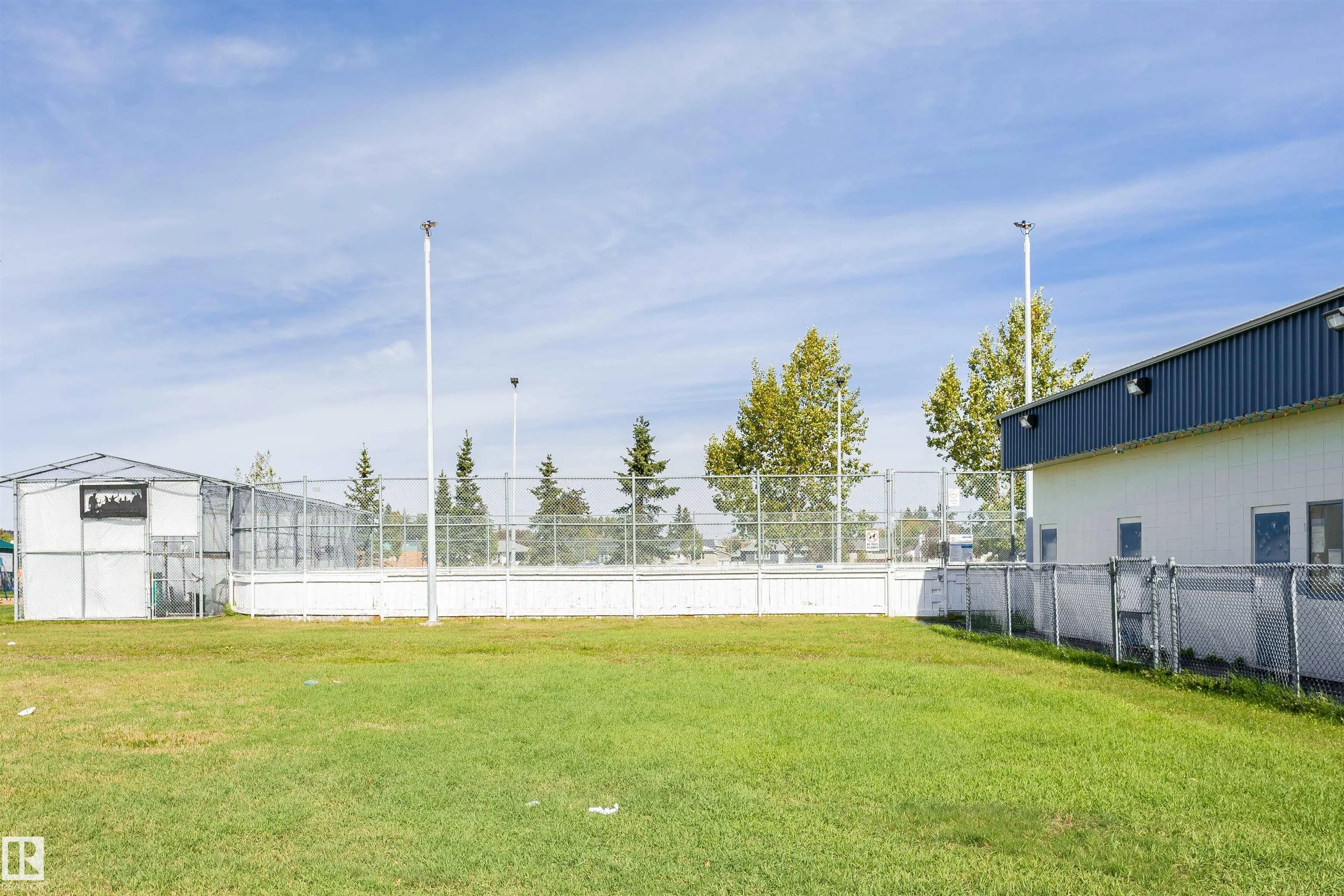 13503 135 Avenue