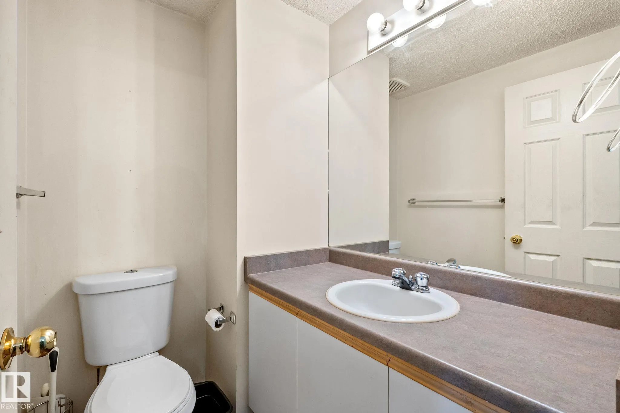 #2 15215 126 ST
