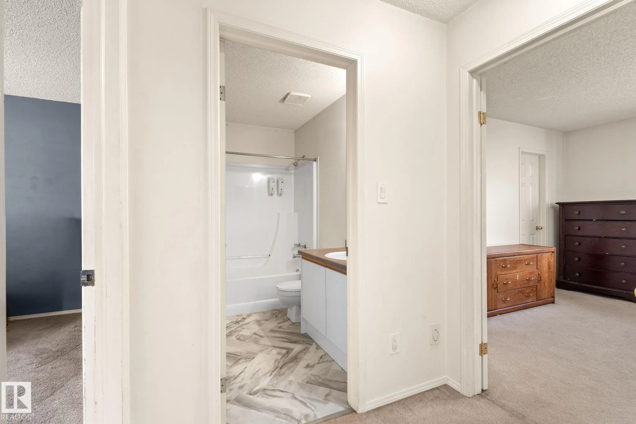 #2 15215 126 ST