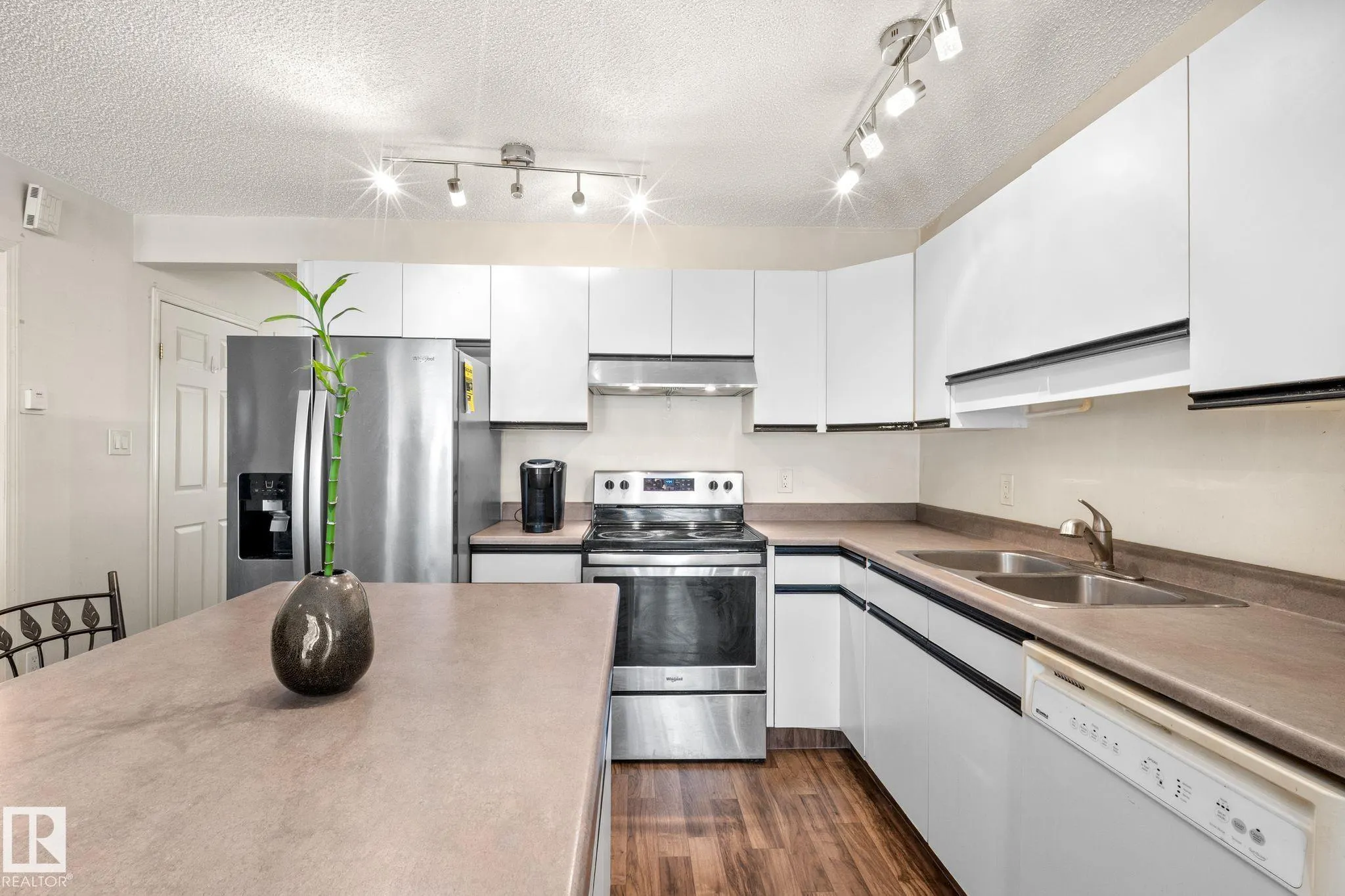 #2 15215 126 ST