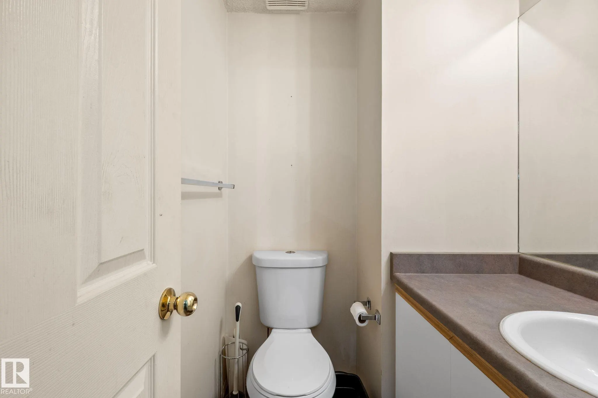 #2 15215 126 ST