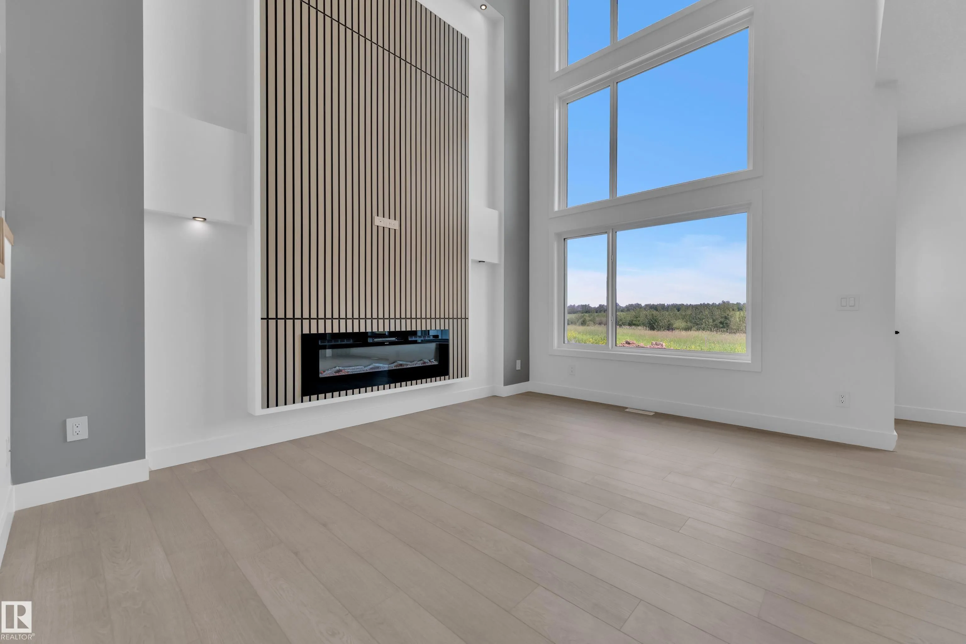 1129 Starling Drive
