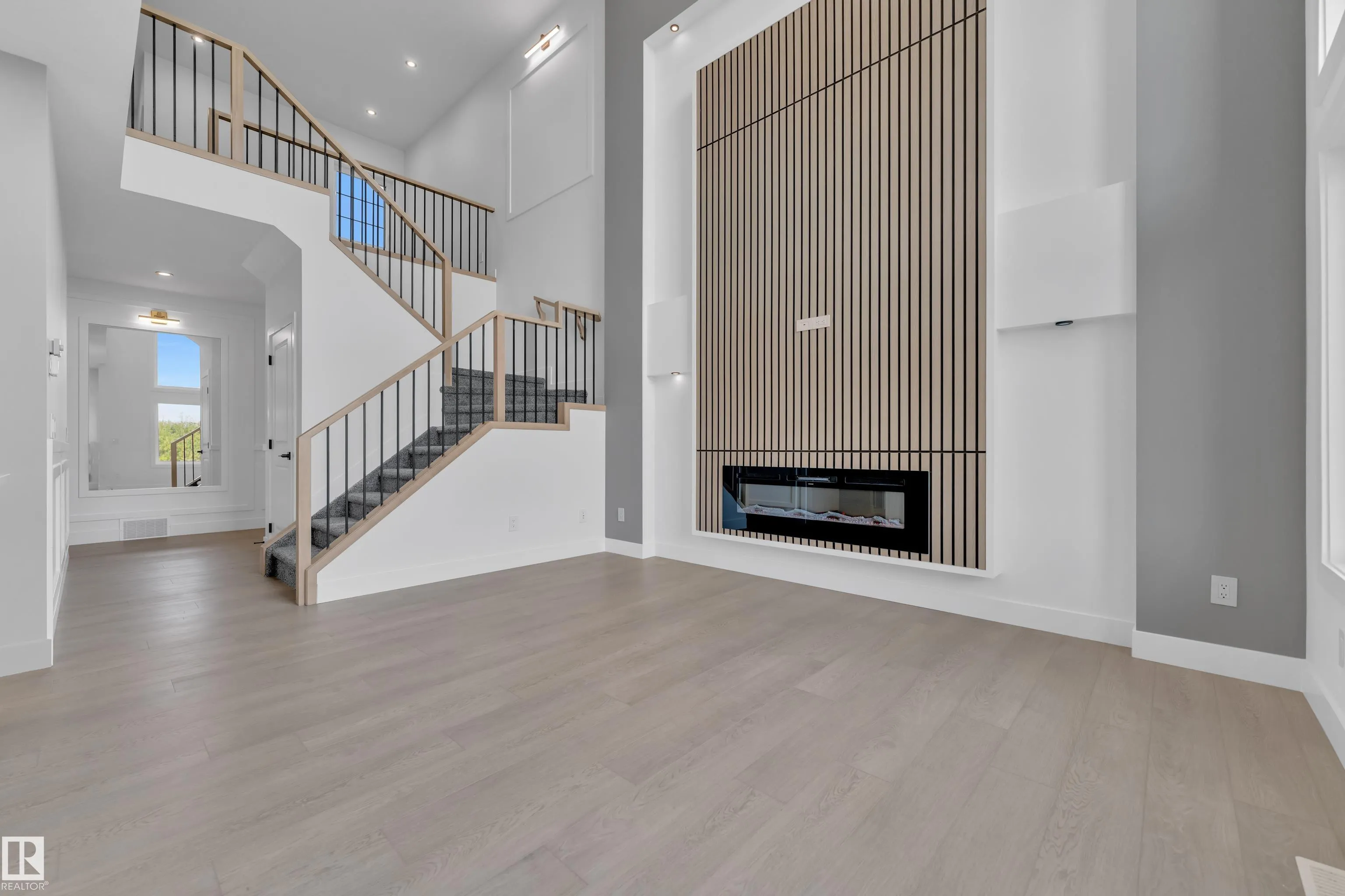 1129 Starling Drive