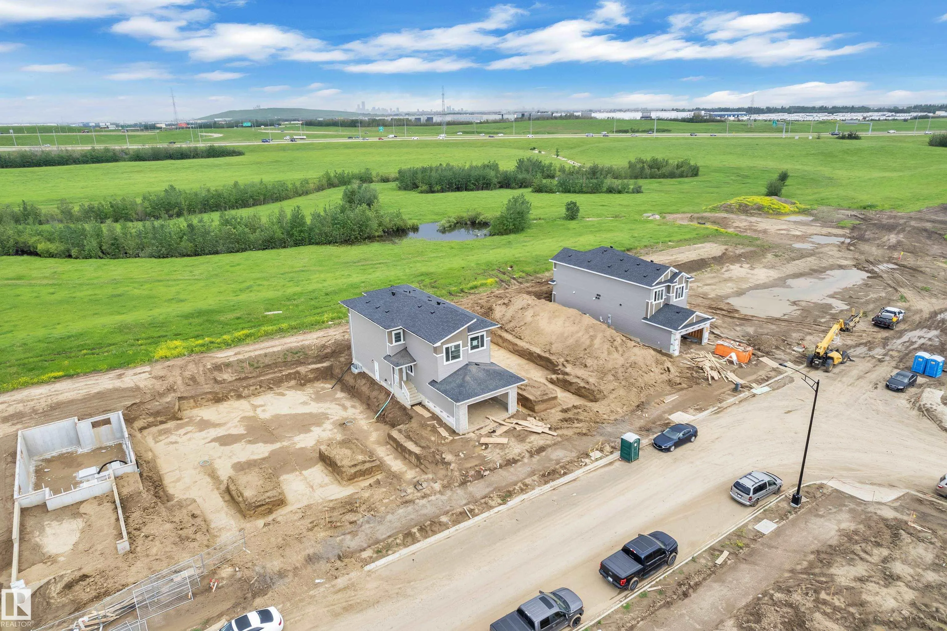 1129 Starling Drive