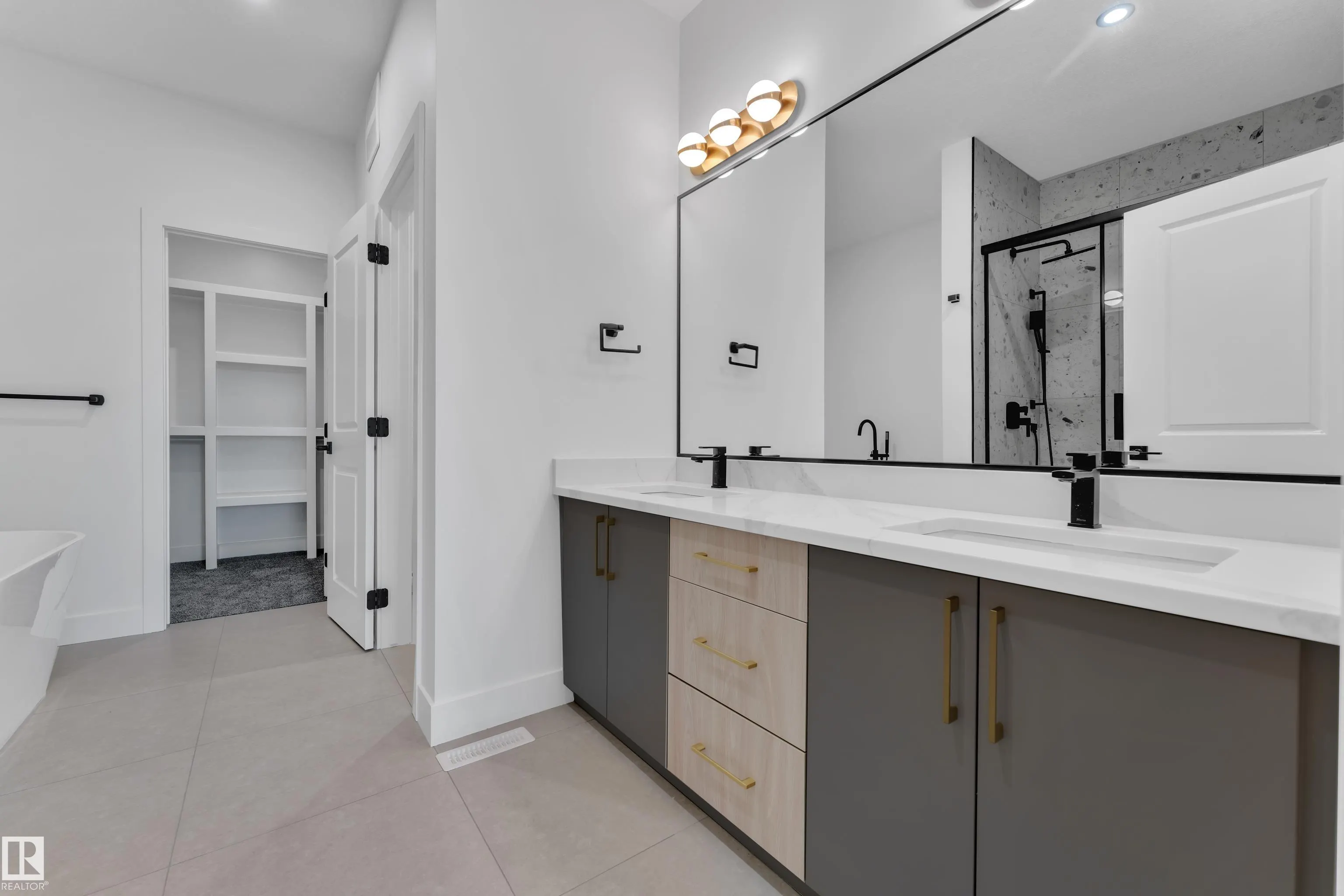 1129 Starling Drive