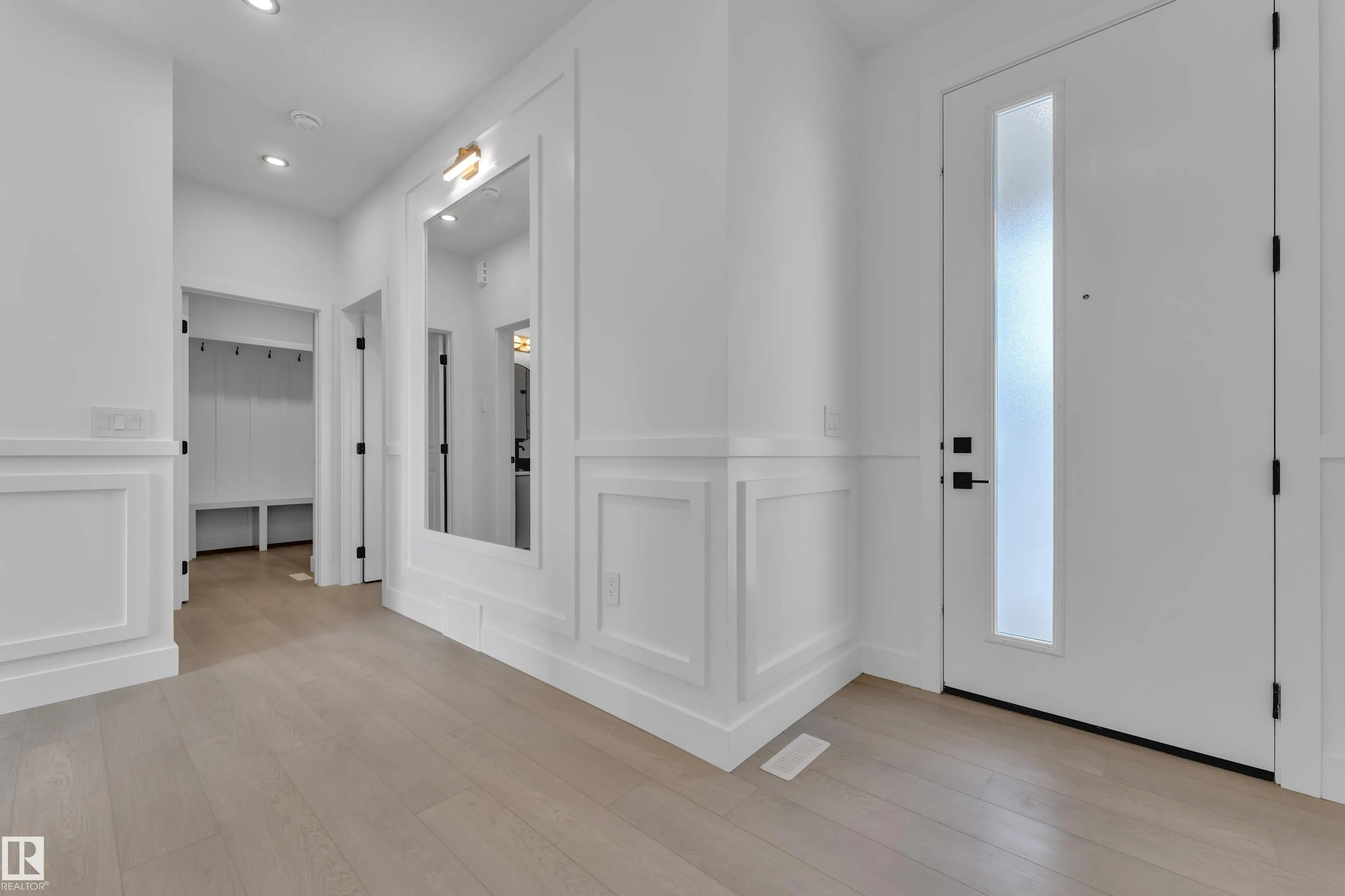 1129 Starling Drive