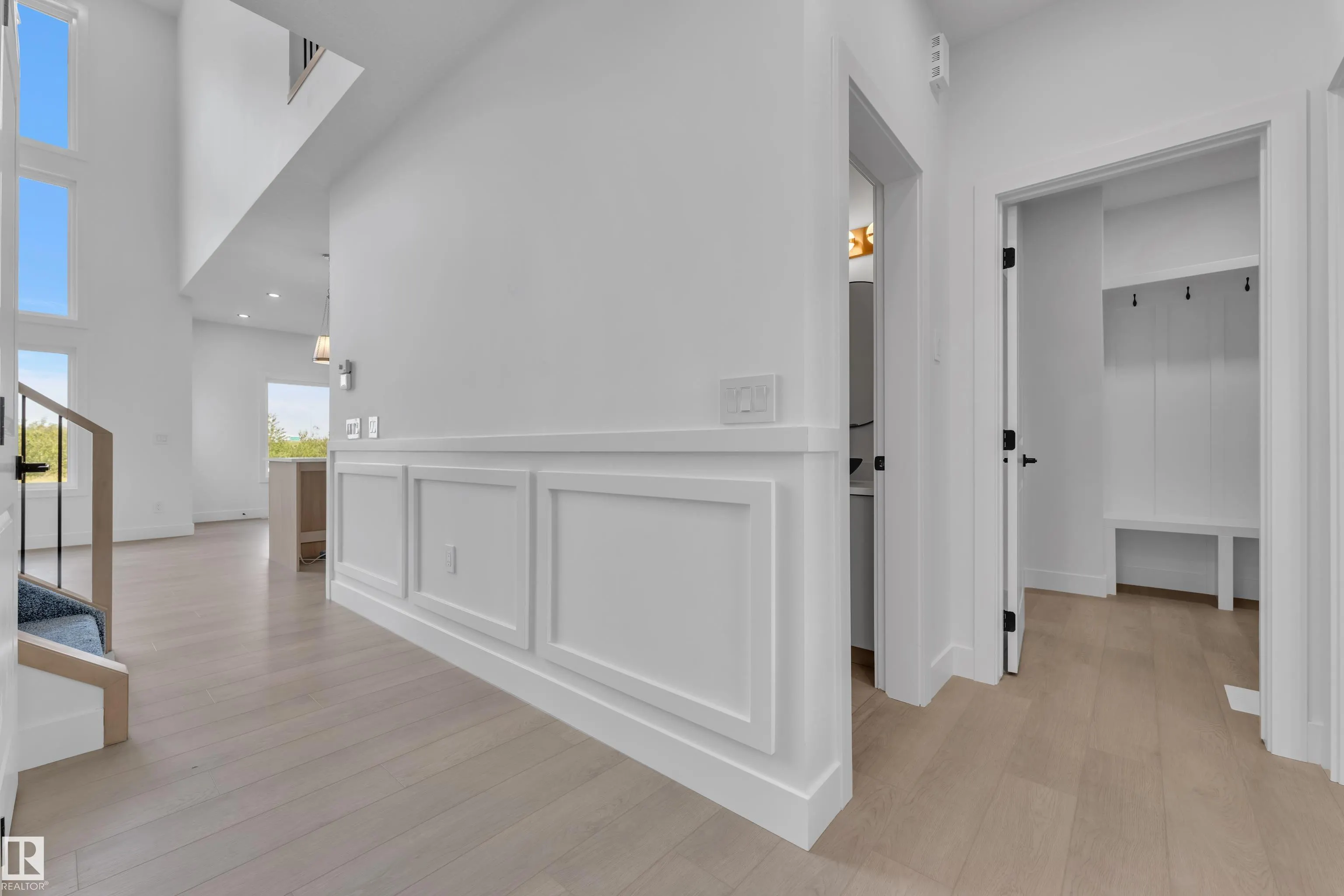1129 Starling Drive