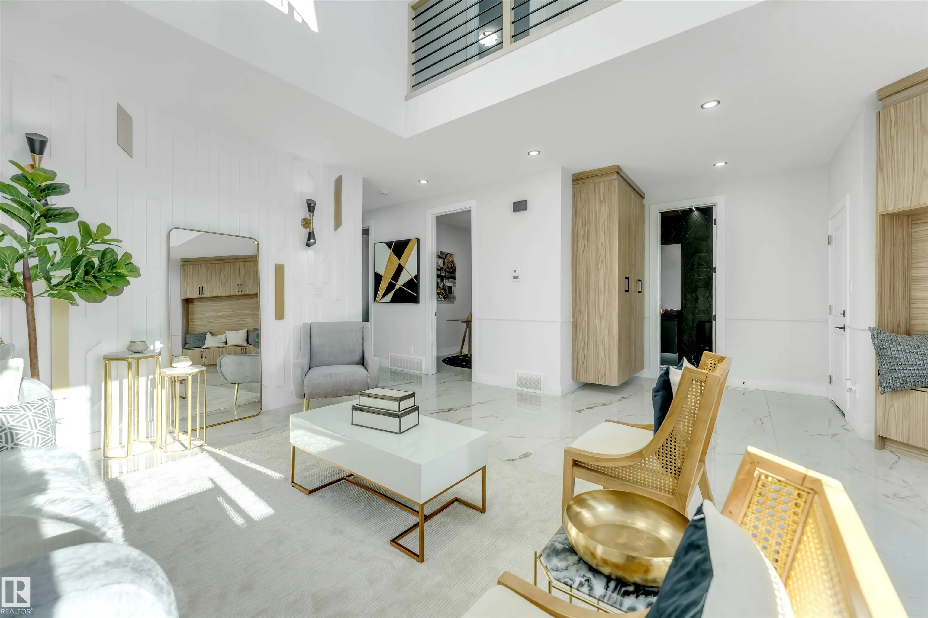 204 Falcon Crescent