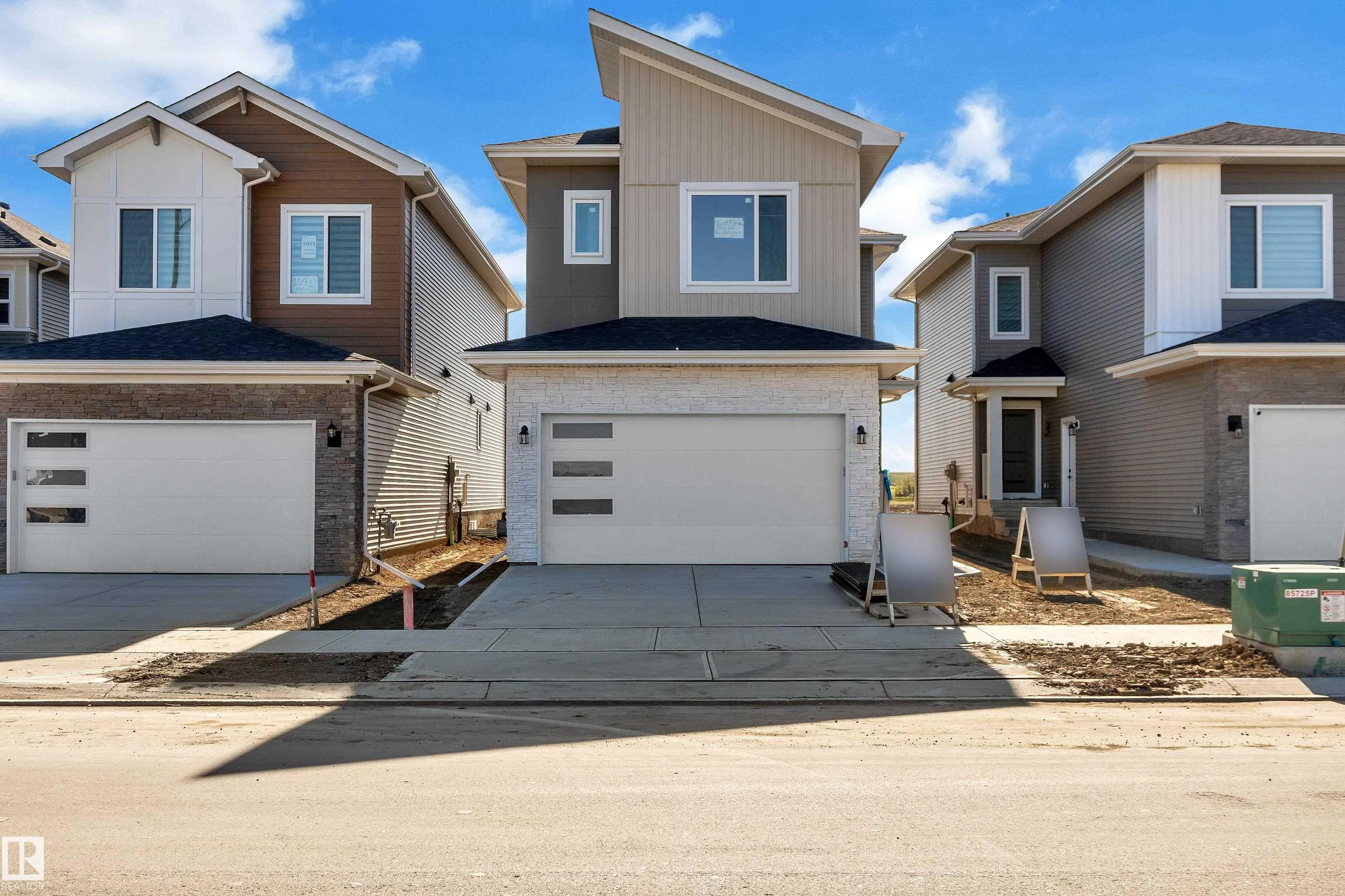 1089 Starling Drive