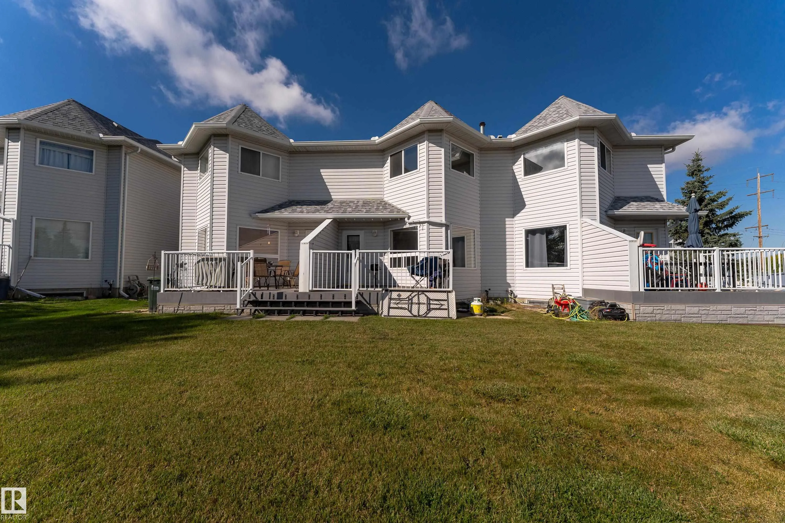 10 CRANBERRY Drive