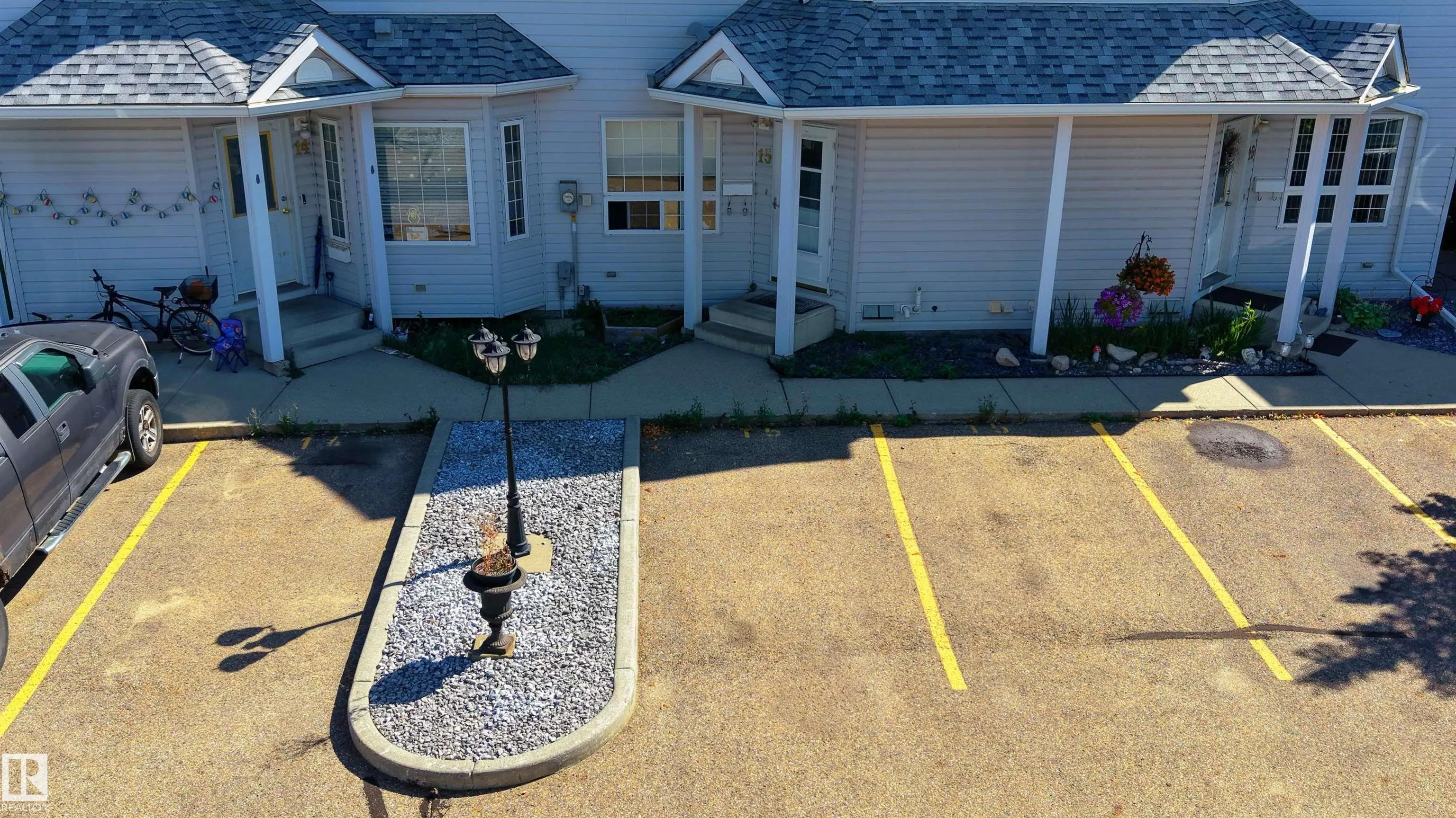 10 CRANBERRY Drive