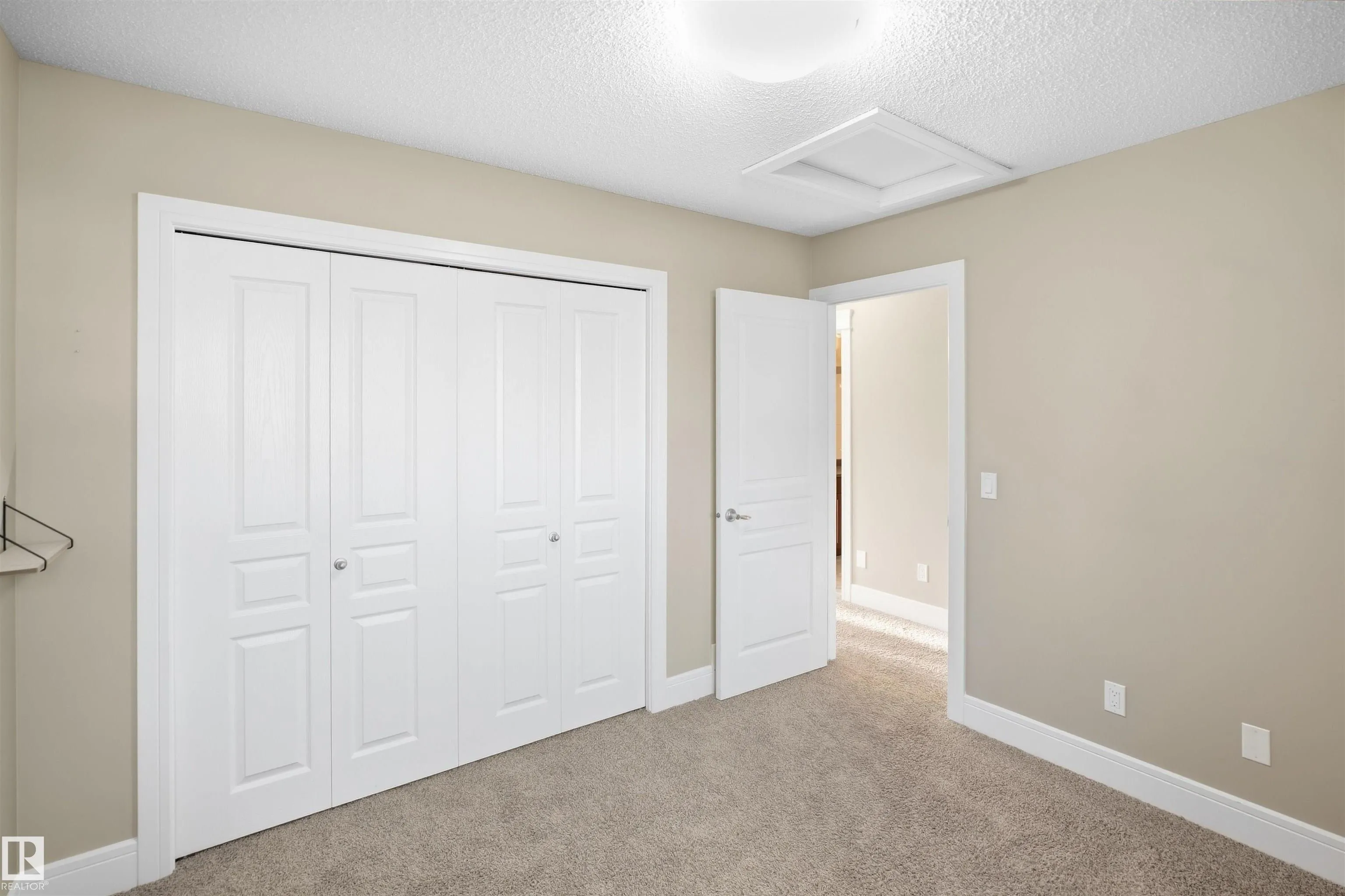 4408 CRABAPPLE LANDING