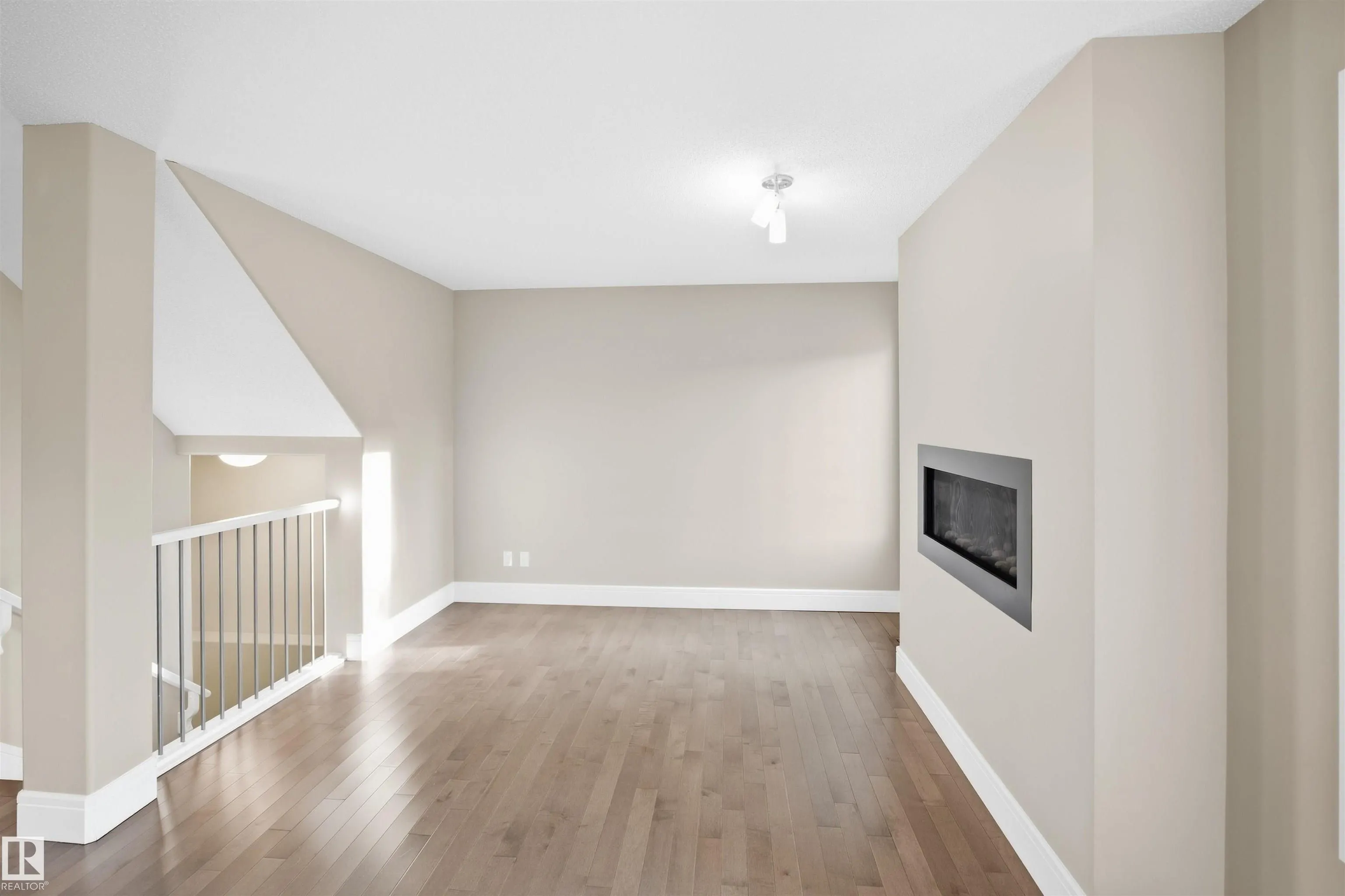 4408 CRABAPPLE LANDING