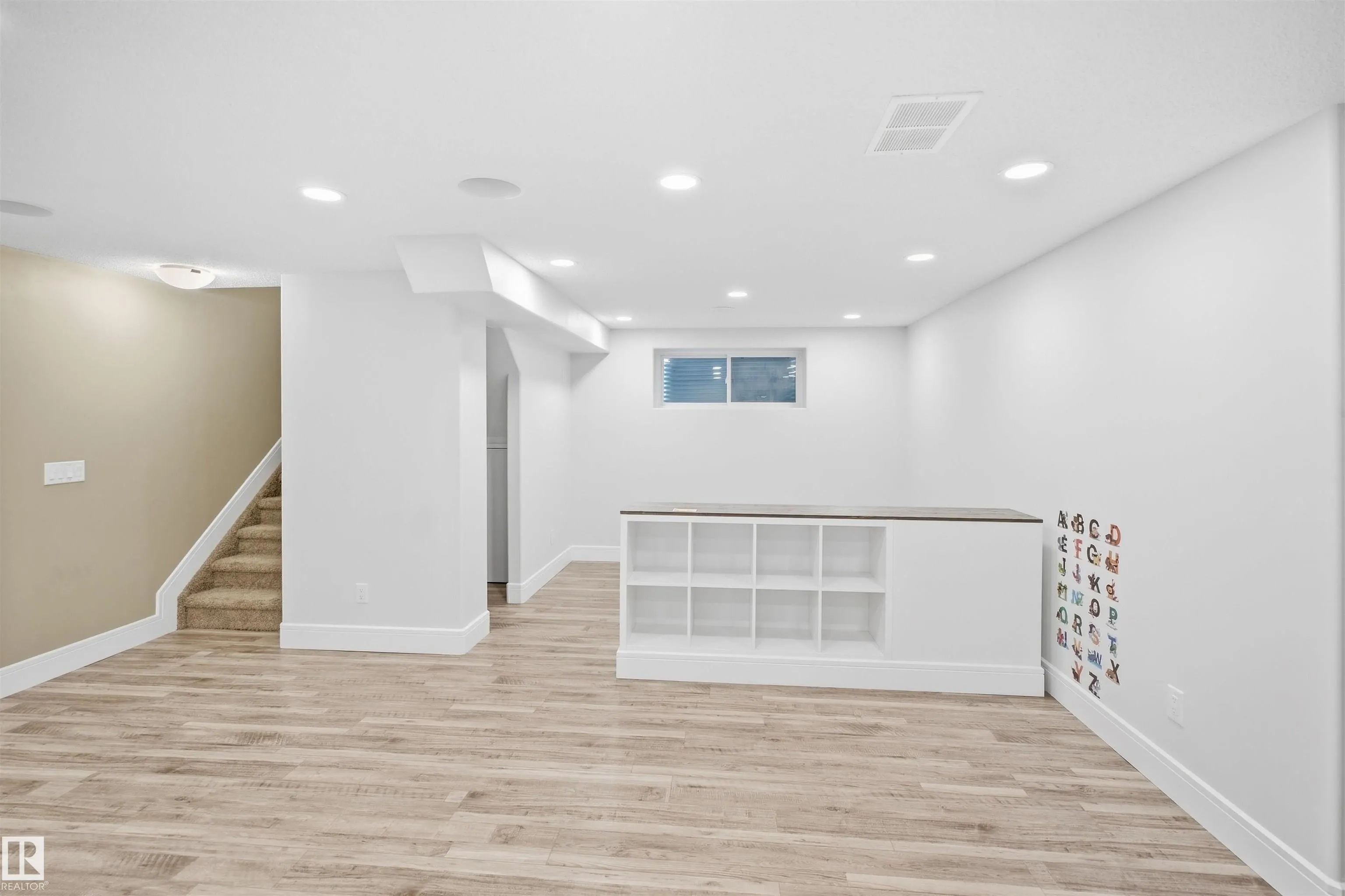 4408 CRABAPPLE LANDING