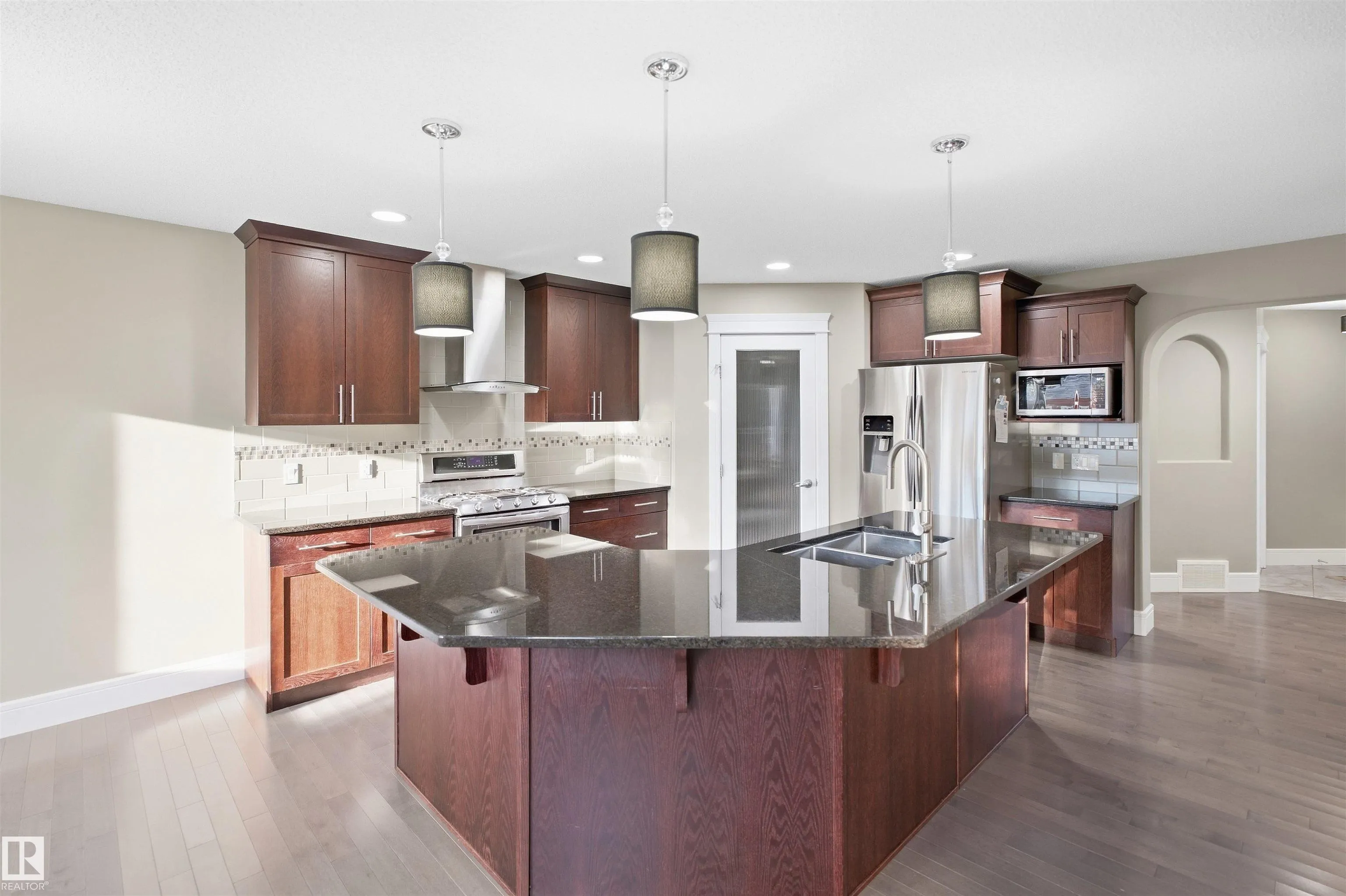4408 CRABAPPLE LANDING