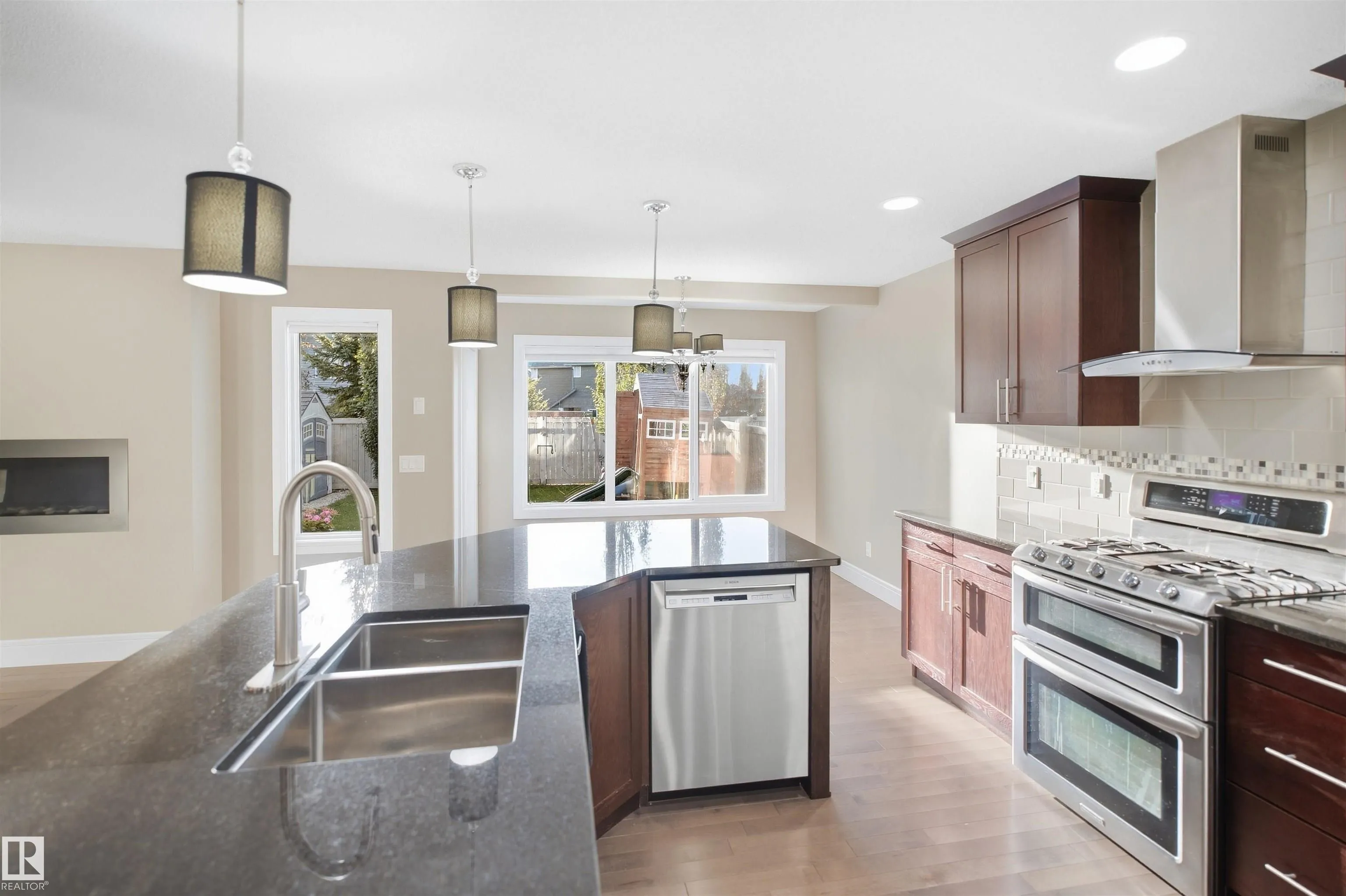 4408 CRABAPPLE LANDING