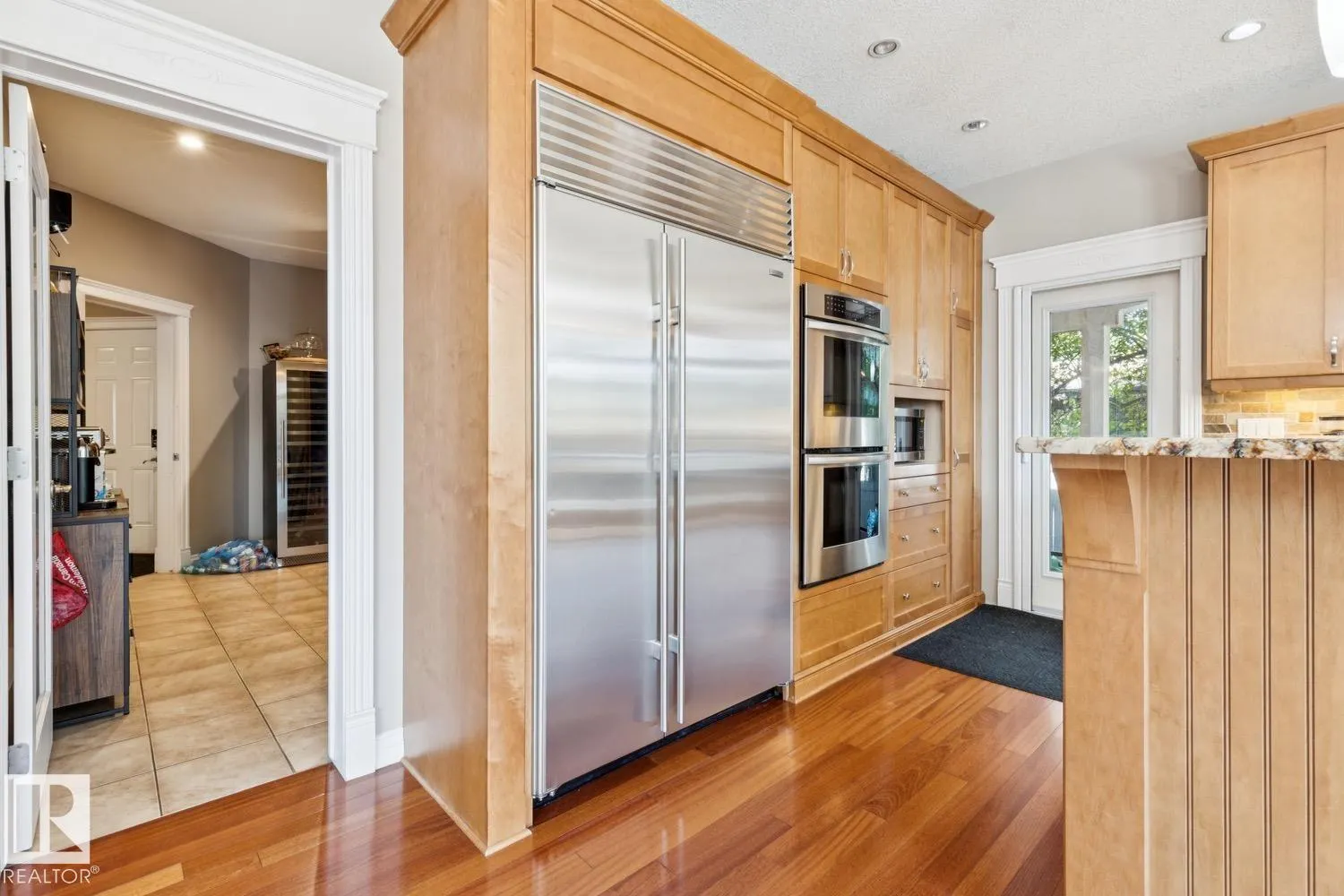 5 RIVERSIDE Crescent