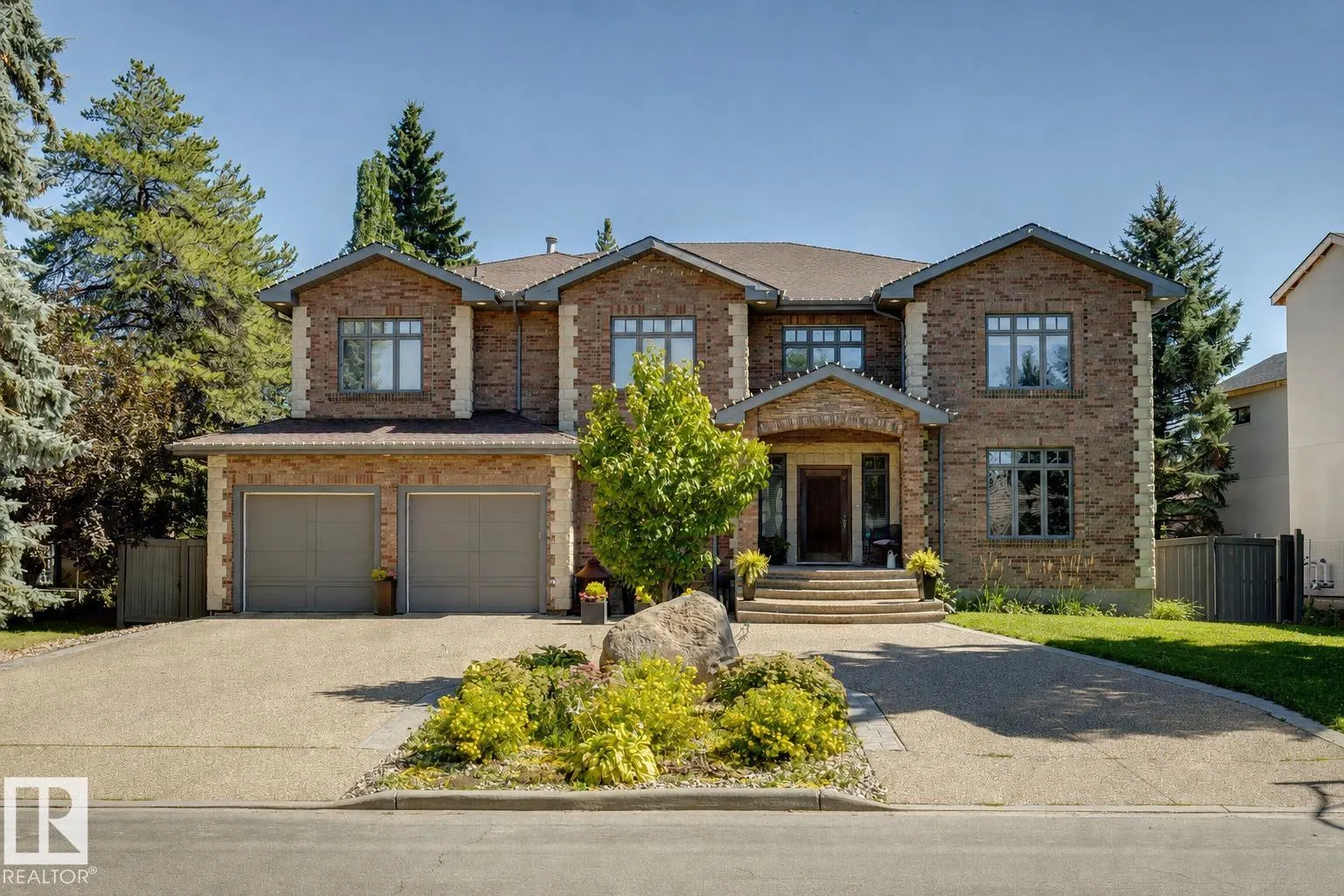 5 RIVERSIDE Crescent