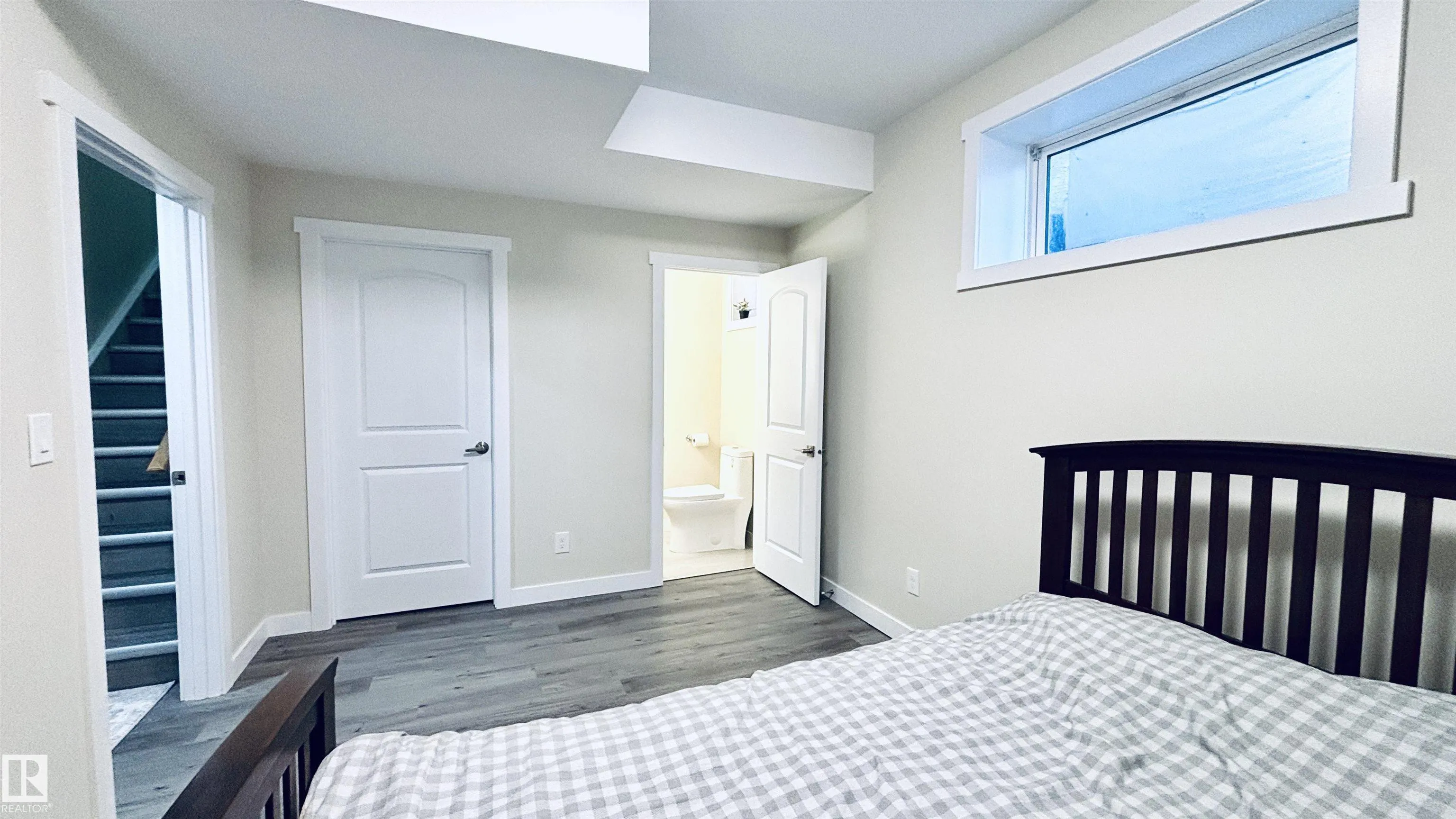 1515 68 Street