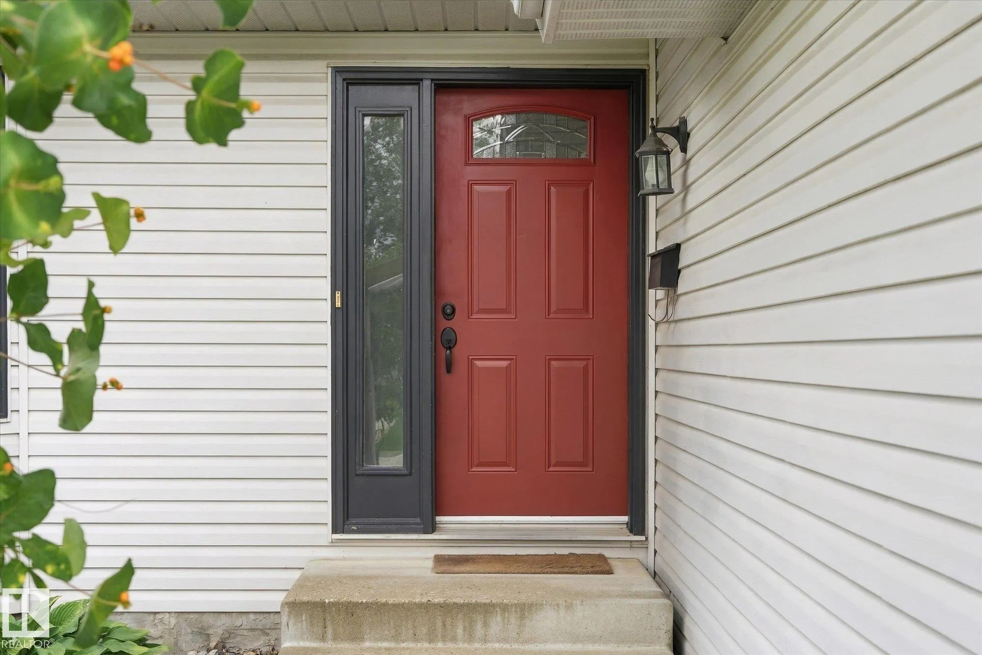 11 WOODSIDE Crescent