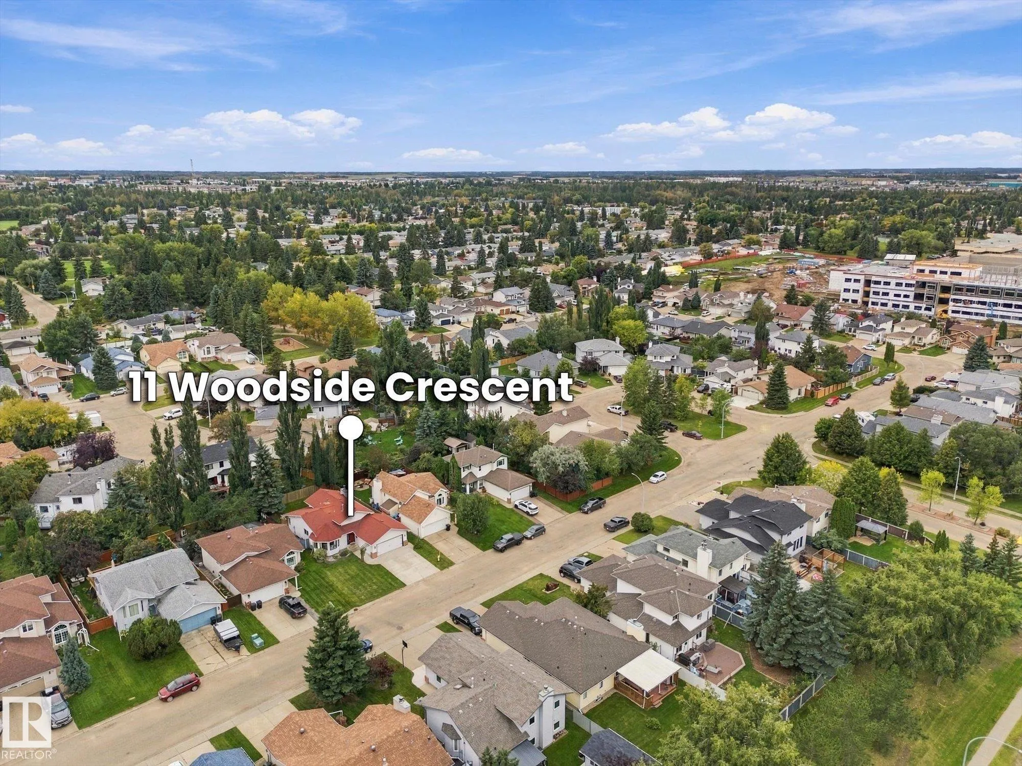 11 WOODSIDE Crescent
