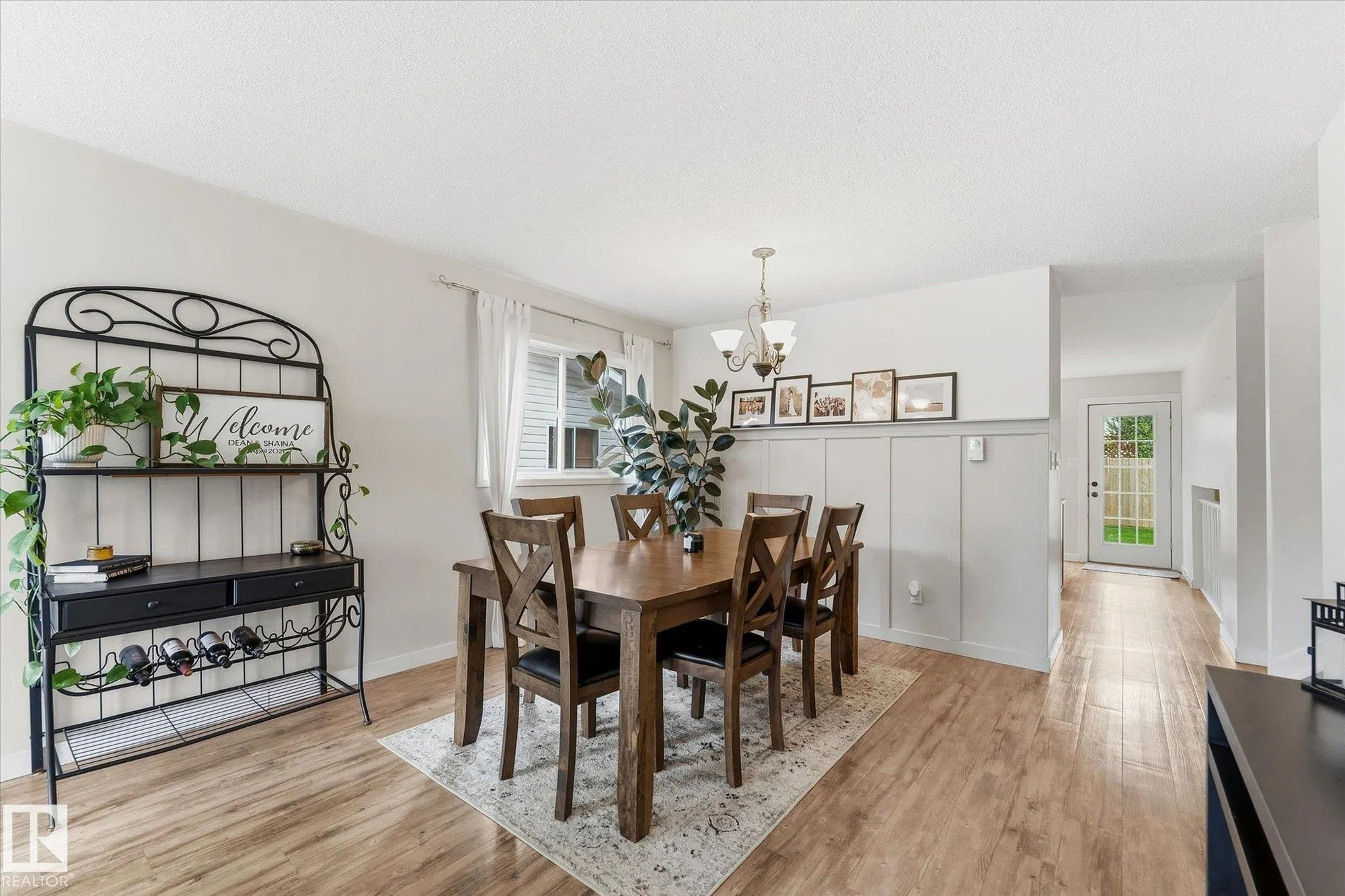 11 WOODSIDE Crescent
