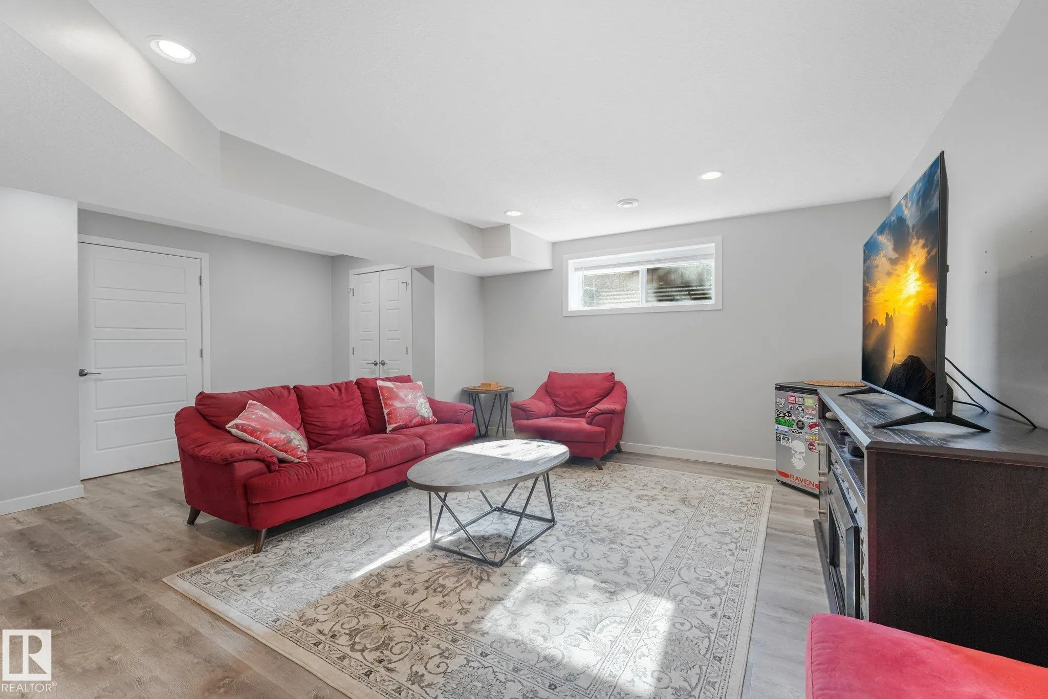 100 RIDEAU Place