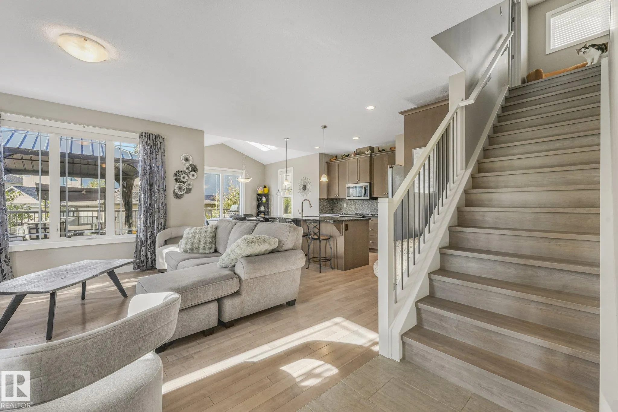 100 RIDEAU Place