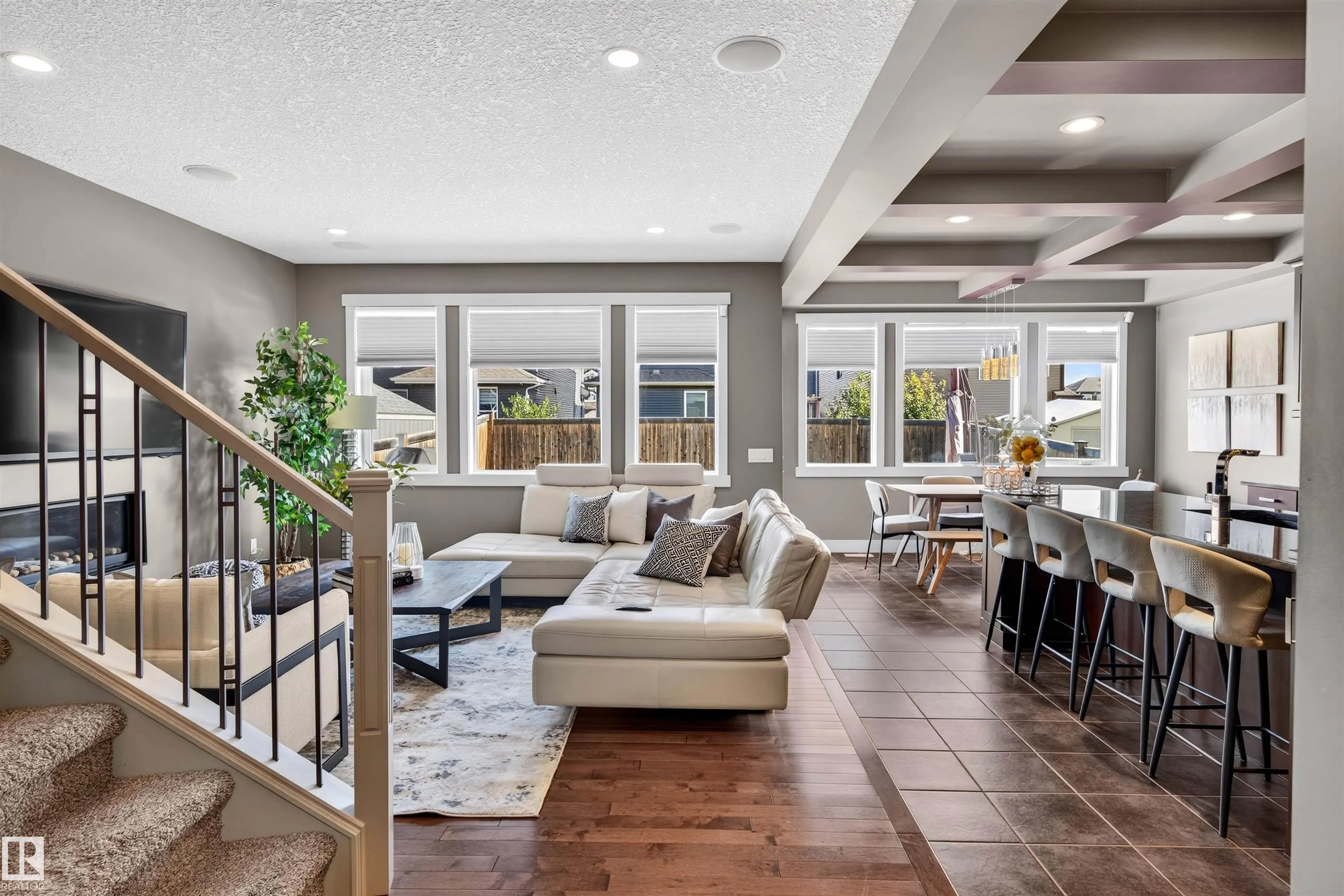4394 CRABAPPLE Crescent
