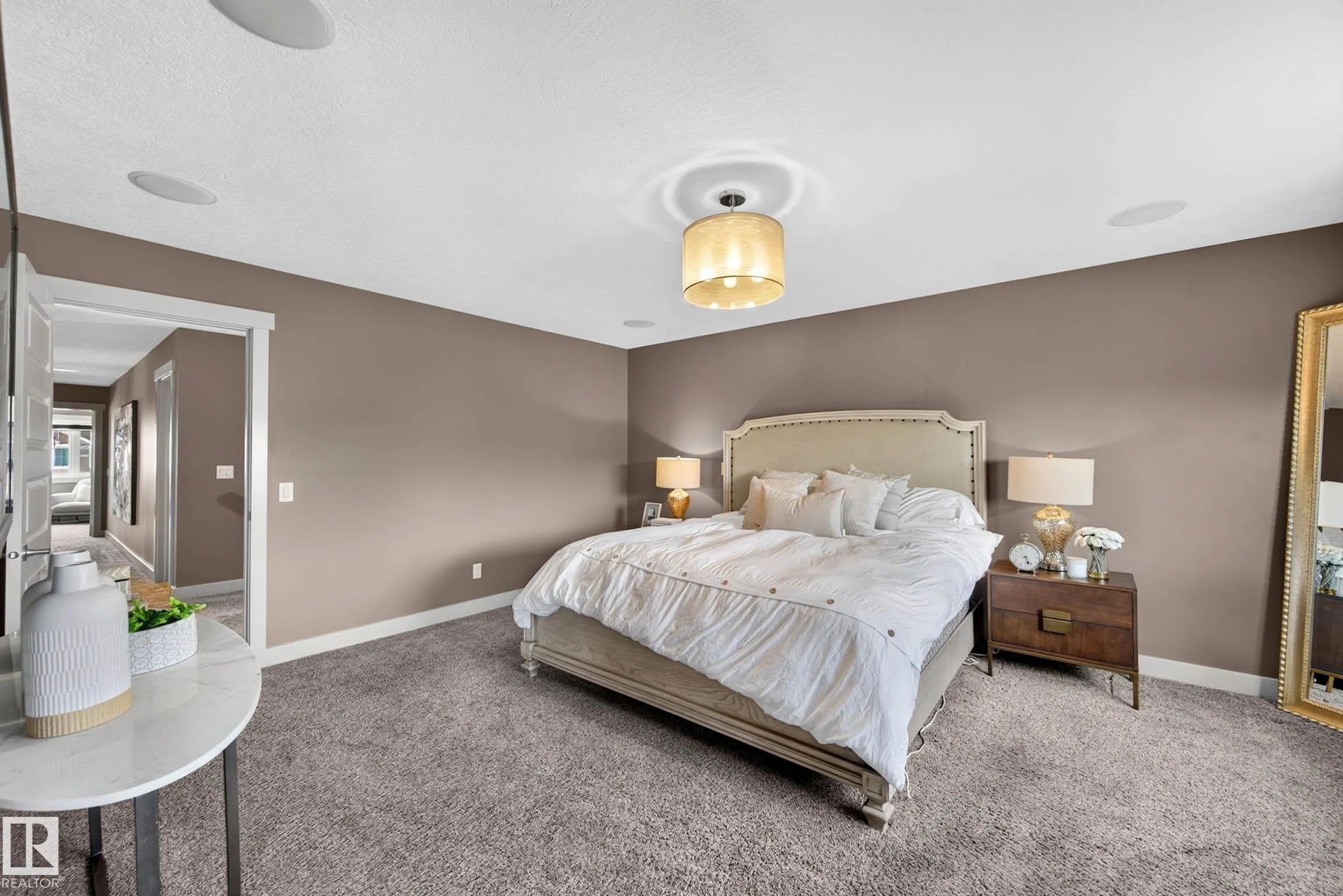 4394 CRABAPPLE Crescent
