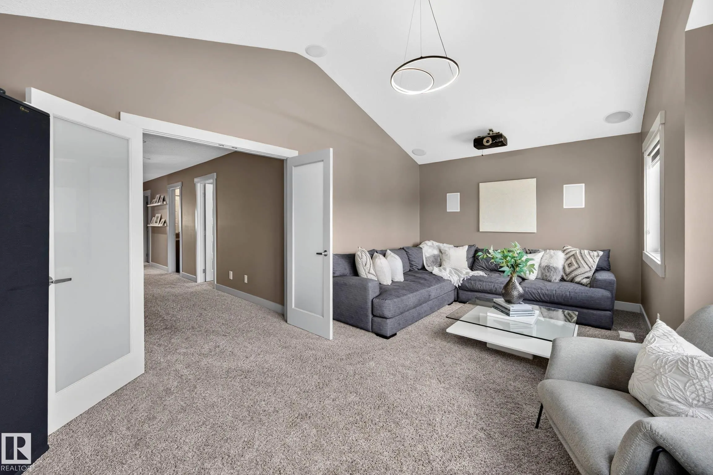 4394 CRABAPPLE Crescent