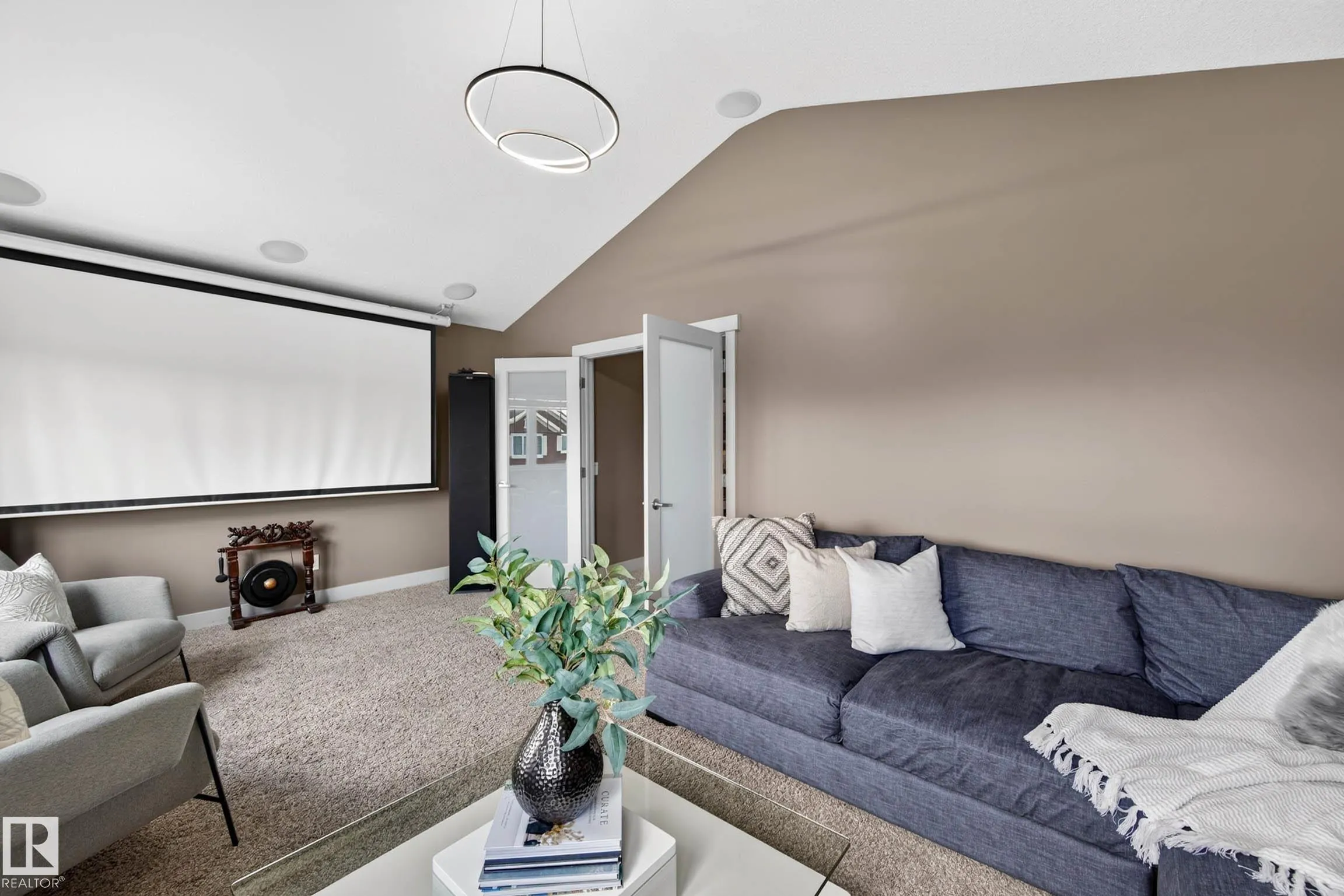 4394 CRABAPPLE Crescent