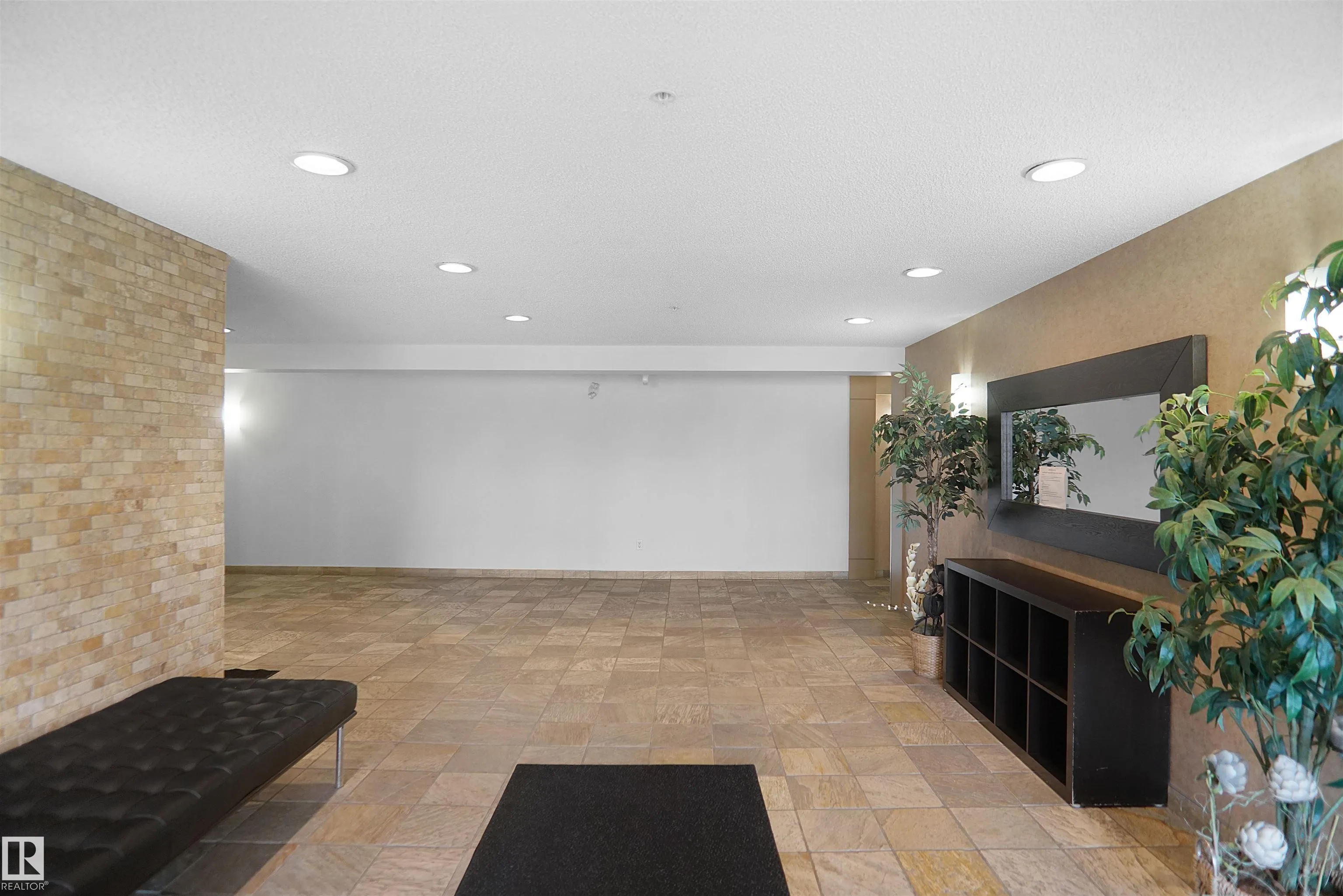 15211 139 Street