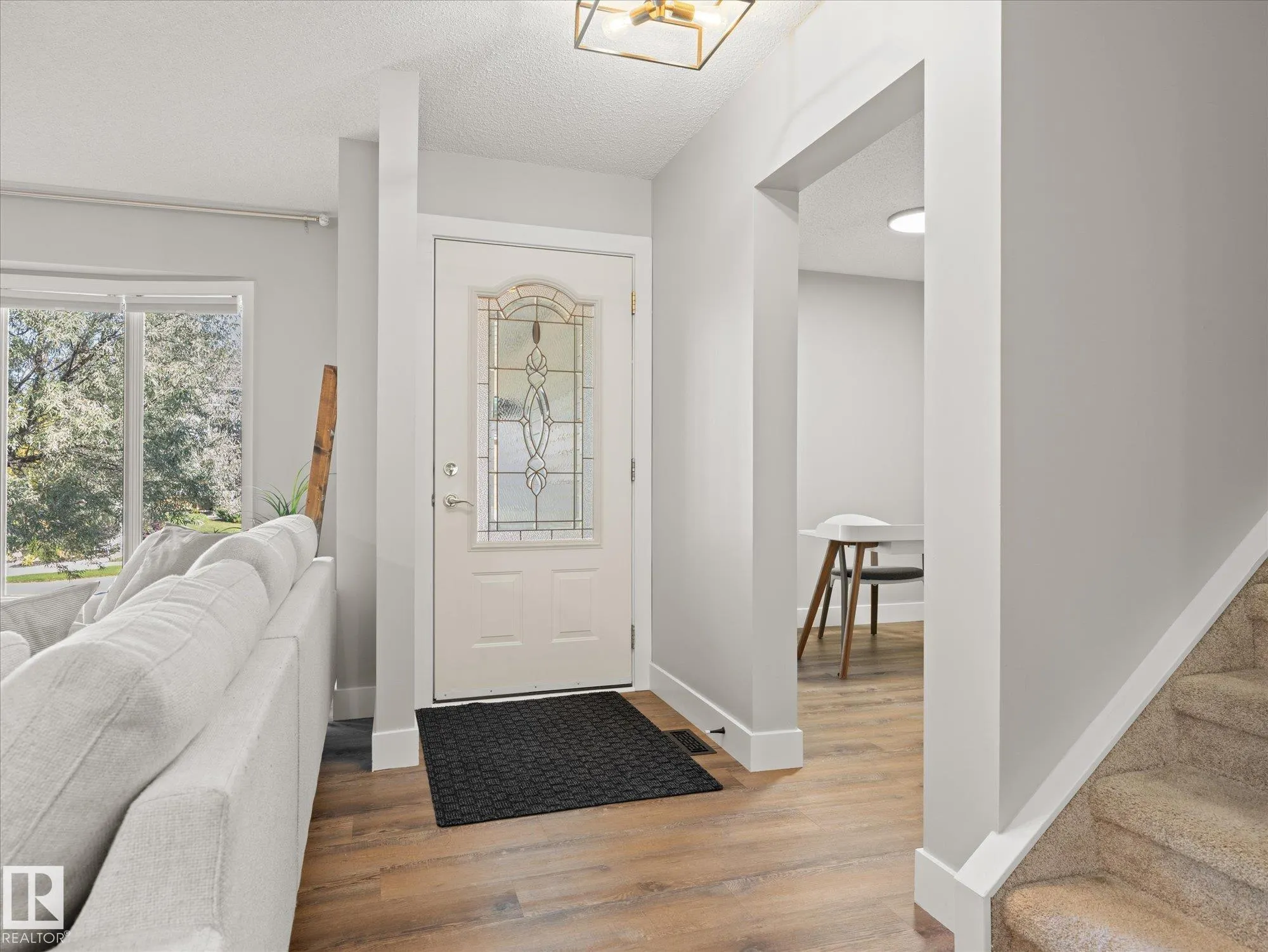 15 WILLOUGHBY Drive