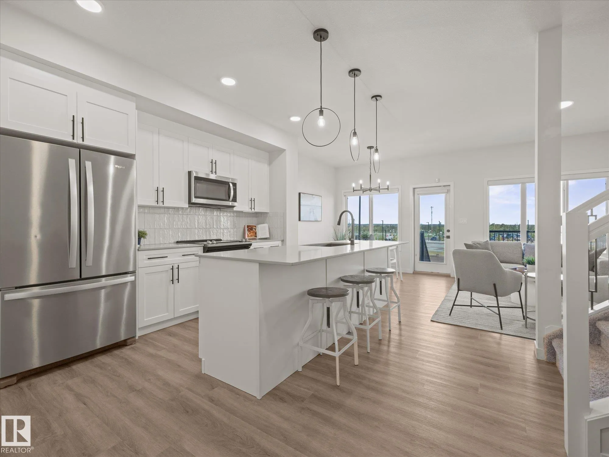 102 KINGSBURY Circle