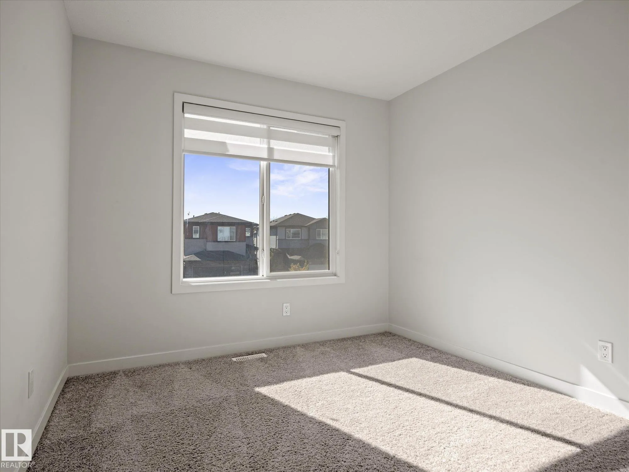 102 KINGSBURY Circle