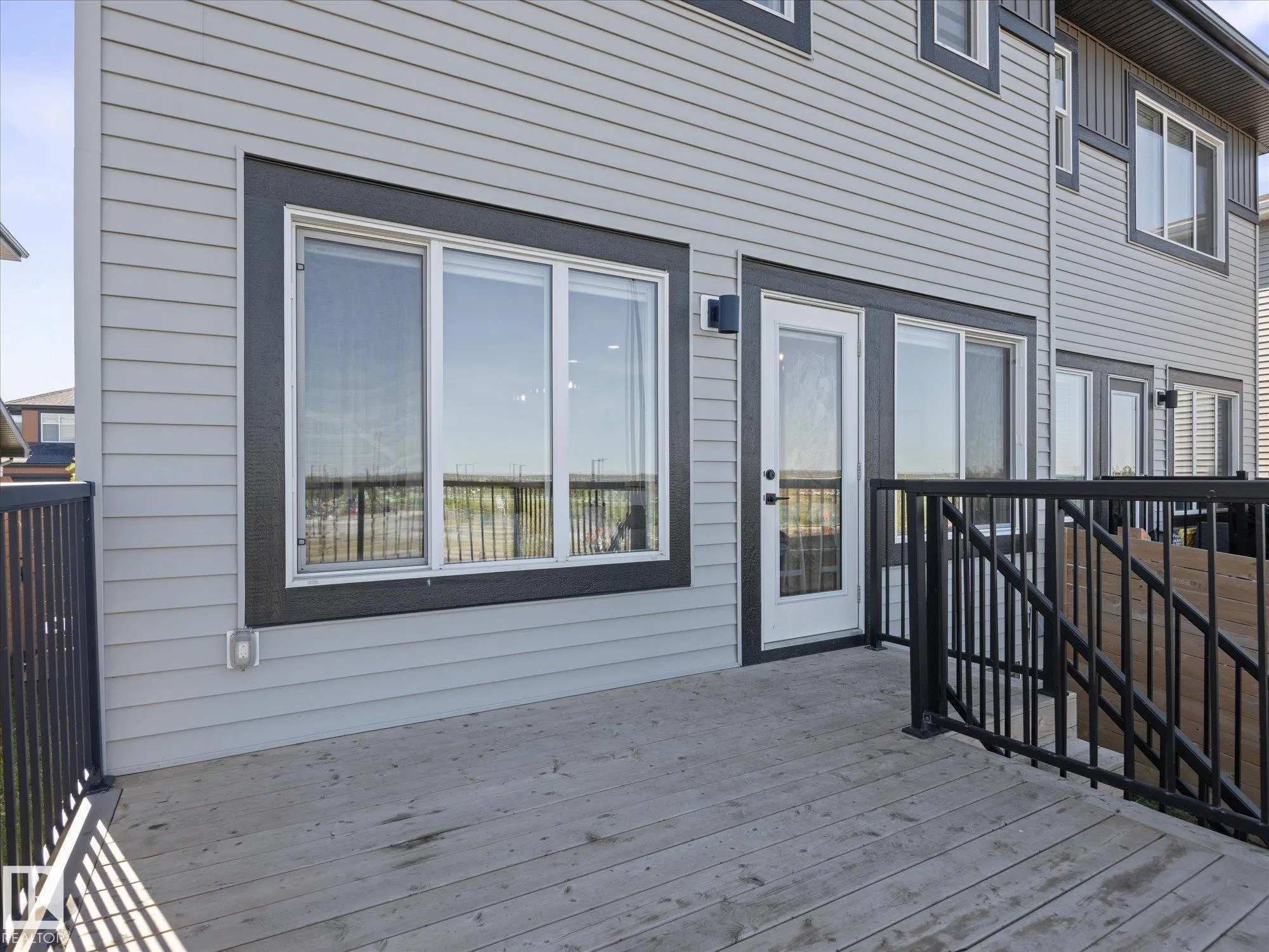 102 KINGSBURY Circle