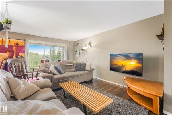 5125 RIVERBEND Road