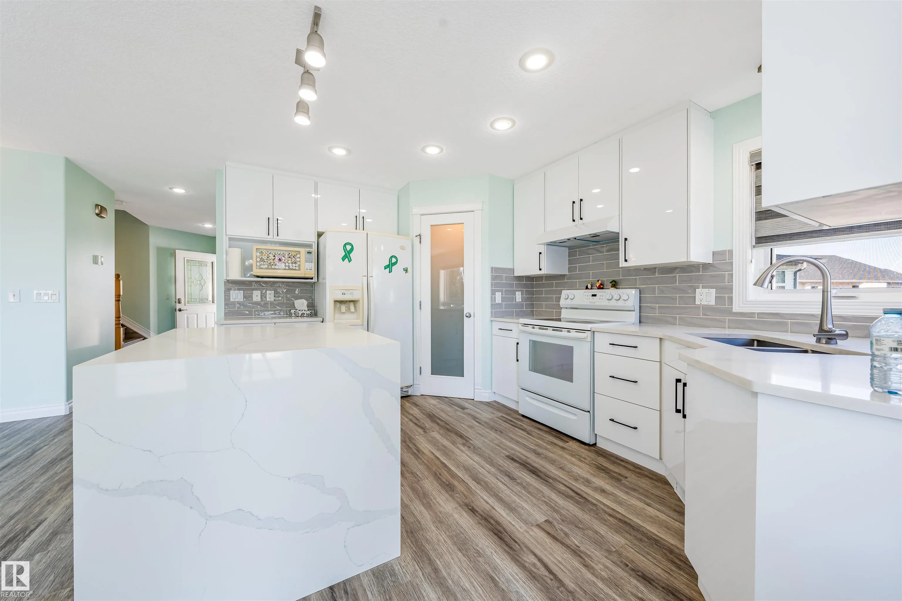 13023 HUDSON Way