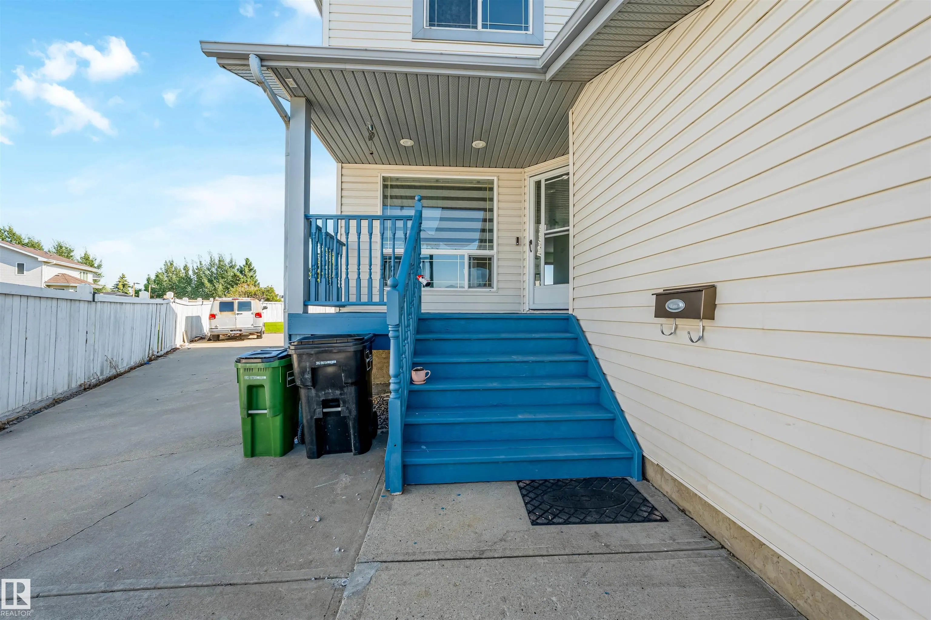 13023 HUDSON Way