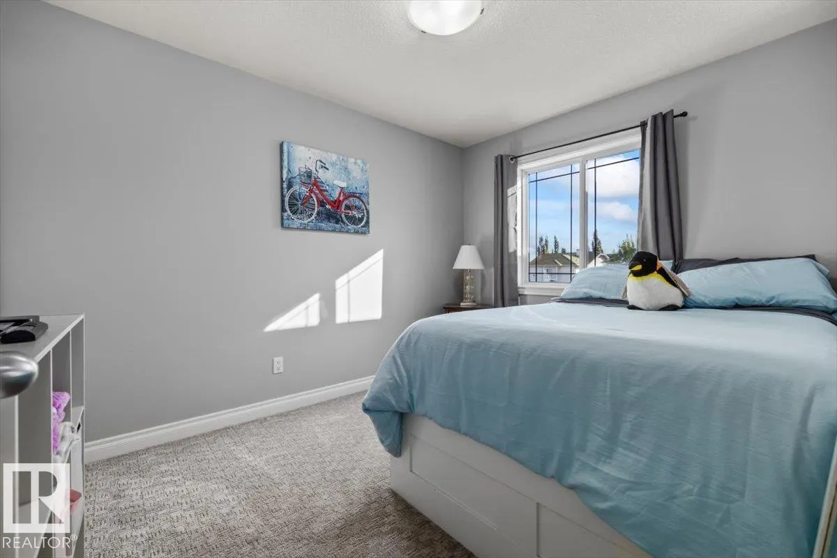 7 LAMPLIGHT Drive