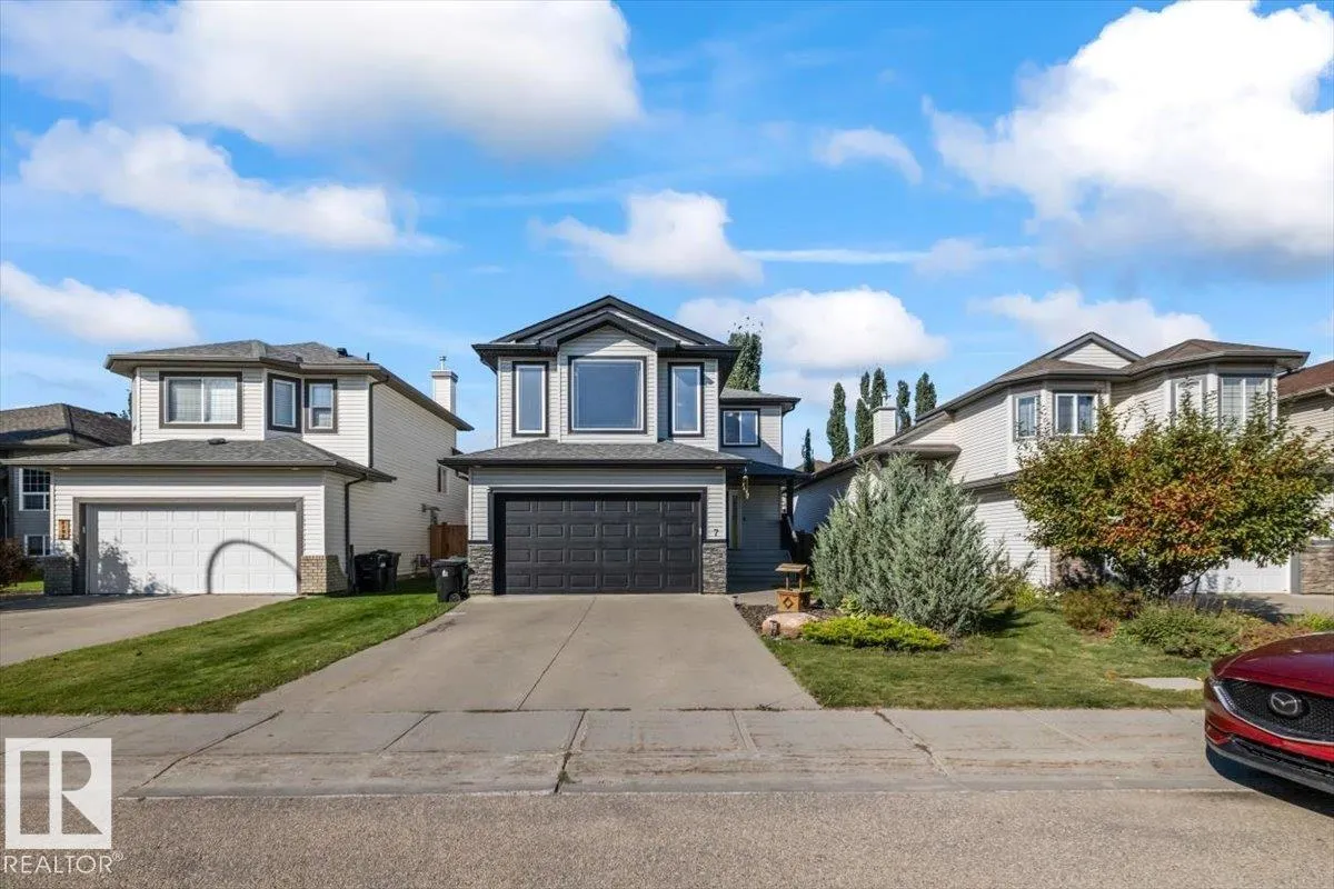 7 LAMPLIGHT Drive